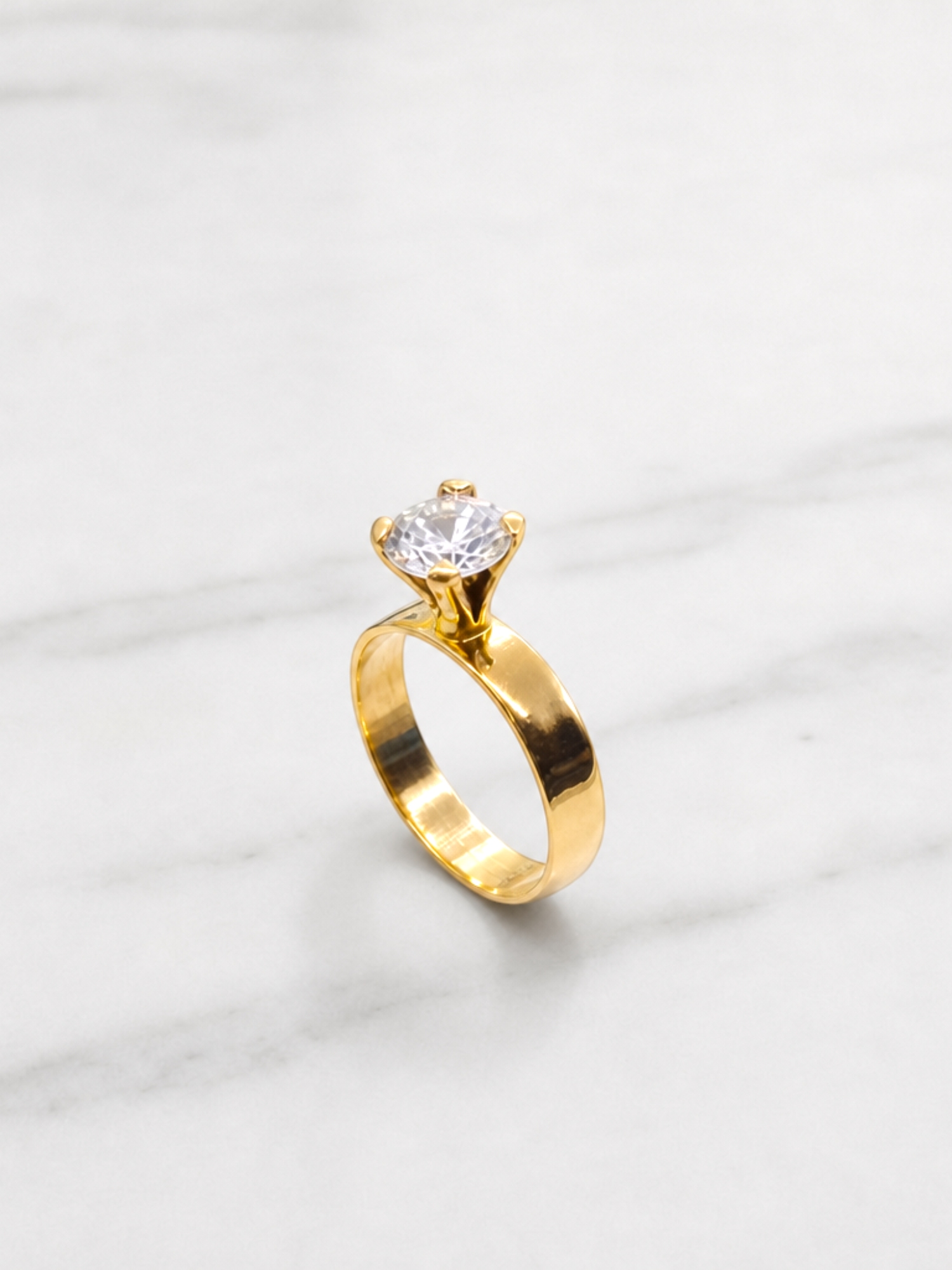 Anillo solitario ancho circón Oro 18k  4