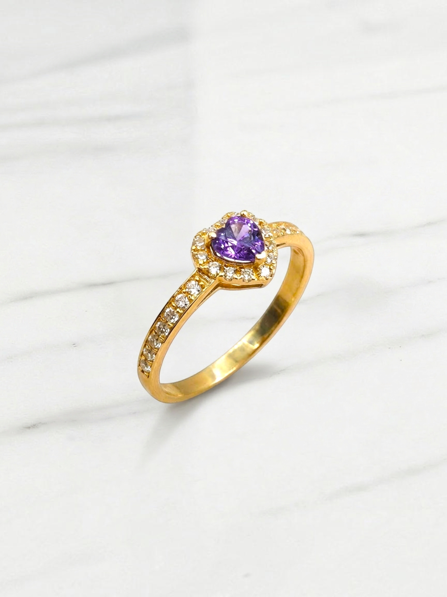 Anillo cintillo corazón amatista Oro 18k 1