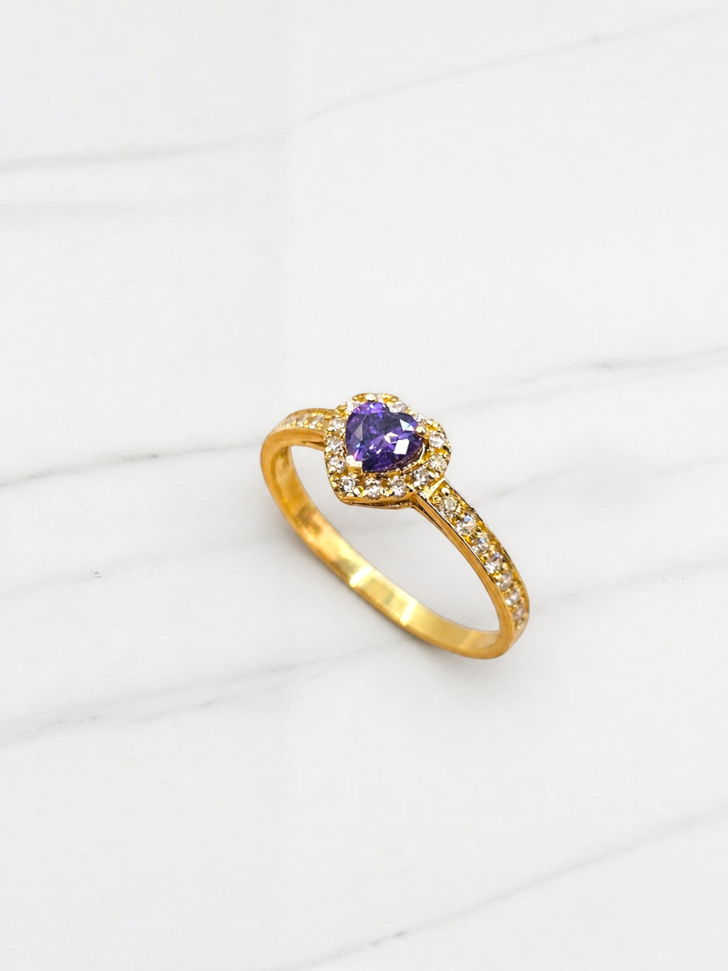 Anillo cintillo corazón amatista Oro 18k 4
