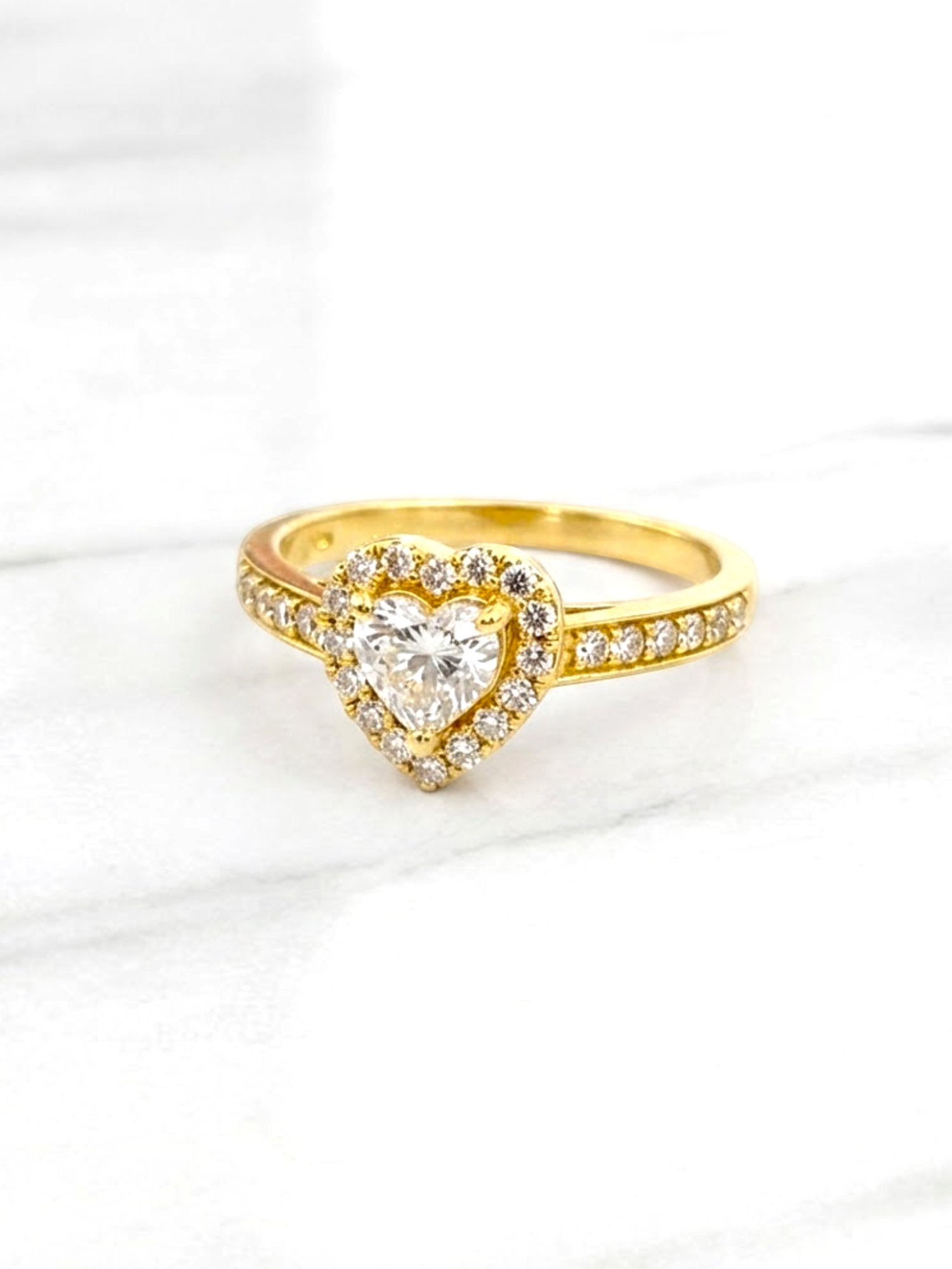 Anillo doble corazón cintillo circónes Oro 18k 2