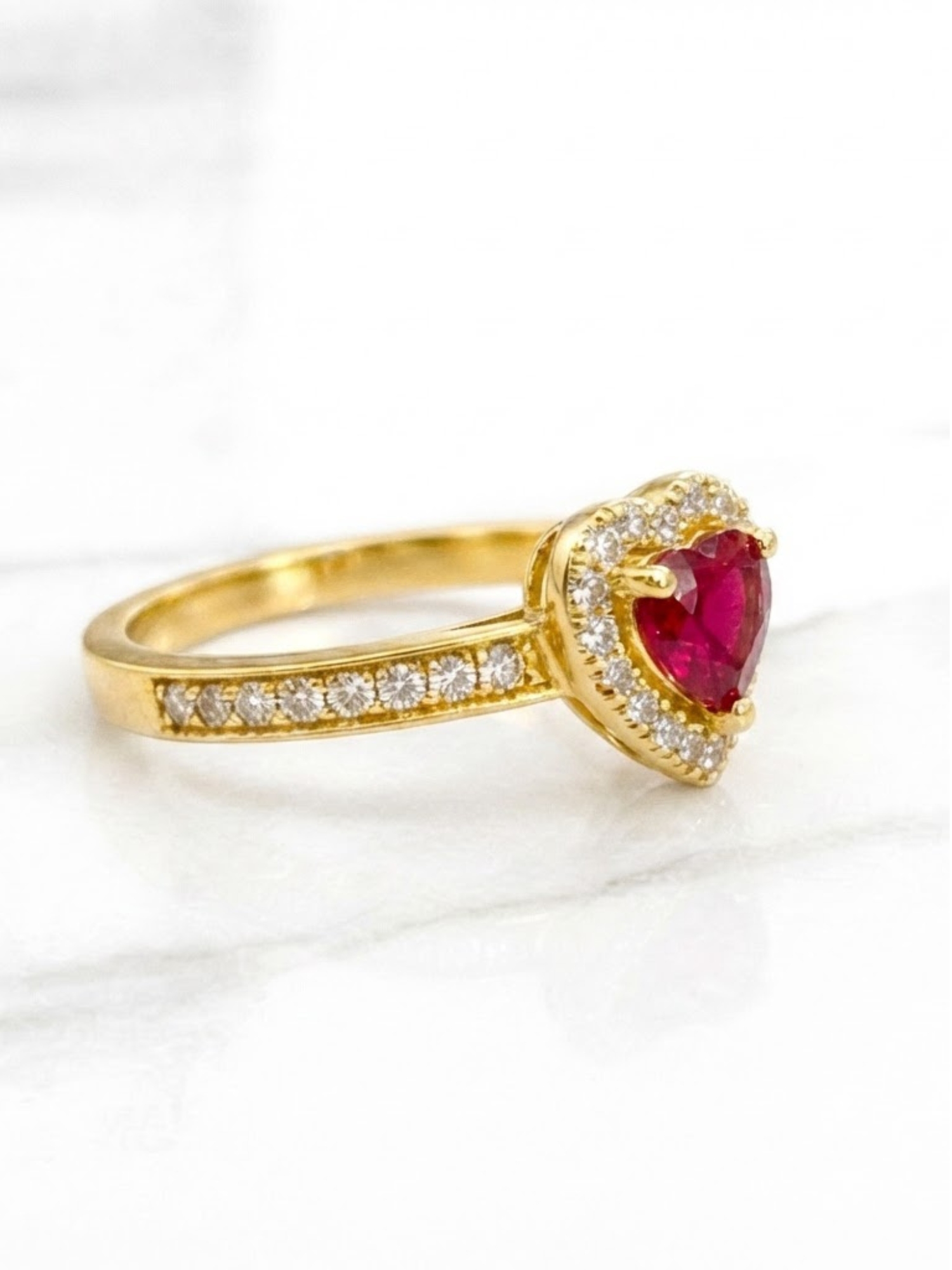 Anillo doble corazón cintillo rubi y circones Oro 18k 2