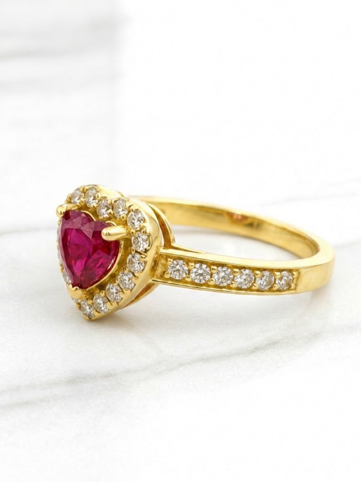 Anillo doble corazón cintillo rubi y circones Oro 18k 5