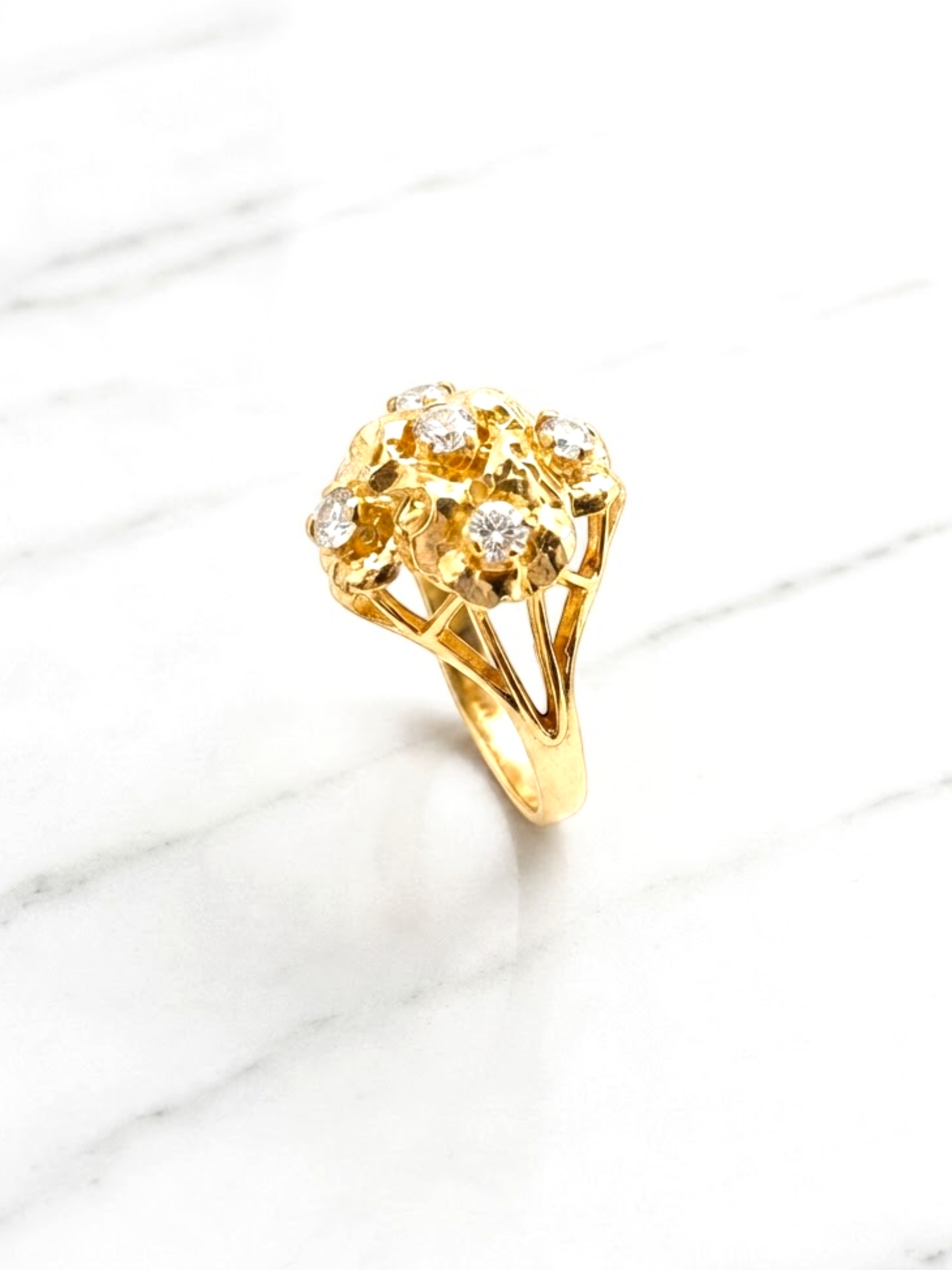 Anillo florentino circónes Oro 18k 1