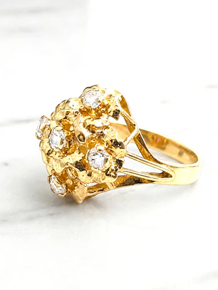 Anillo florentino circónes Oro 18k