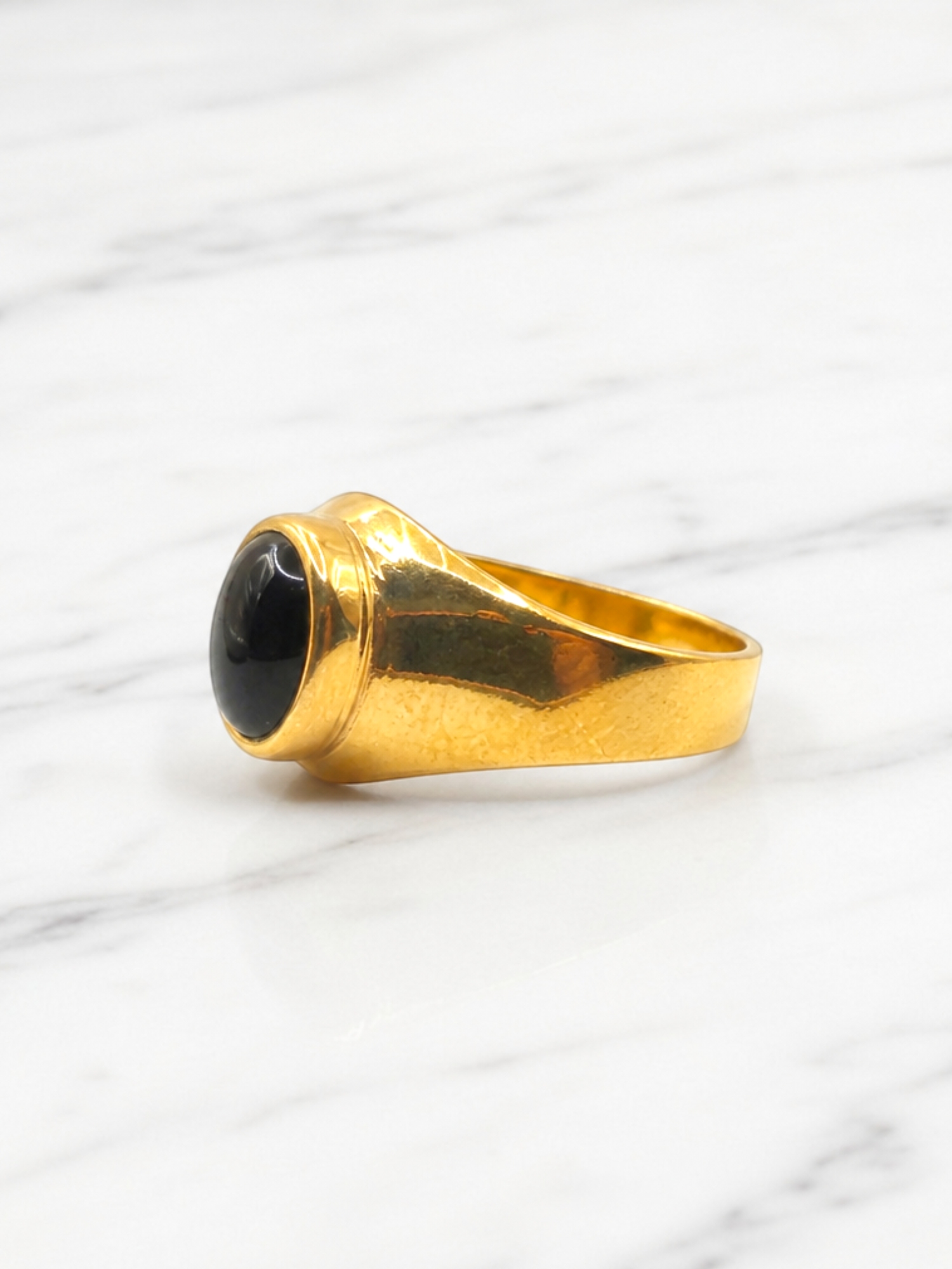 Anillo bolocco onix Oro 18k 5