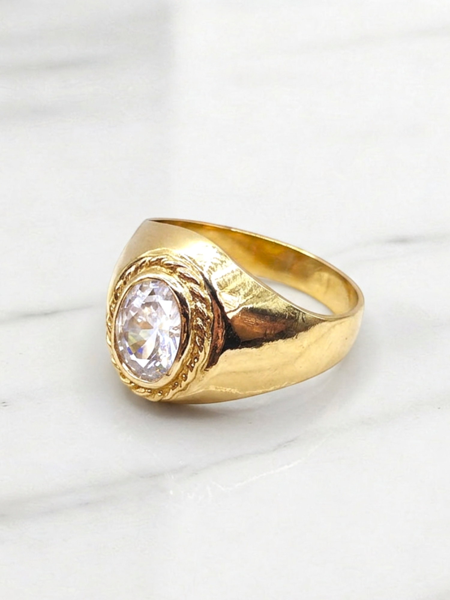 Anillo bolocco circón Oro 18k 1