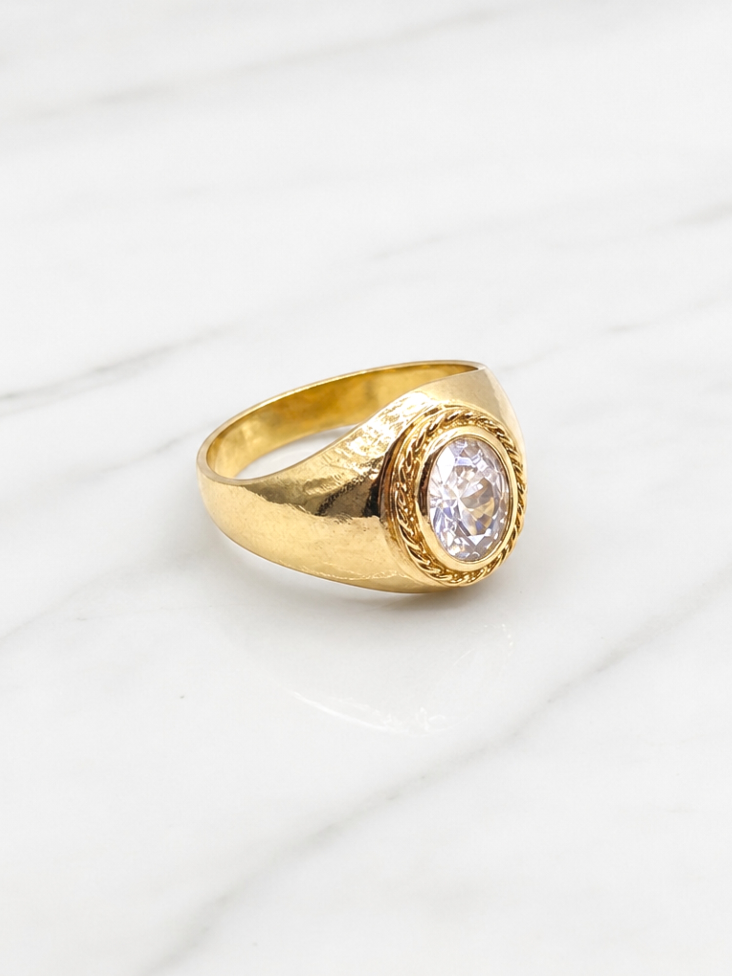 Anillo bolocco circón Oro 18k 4