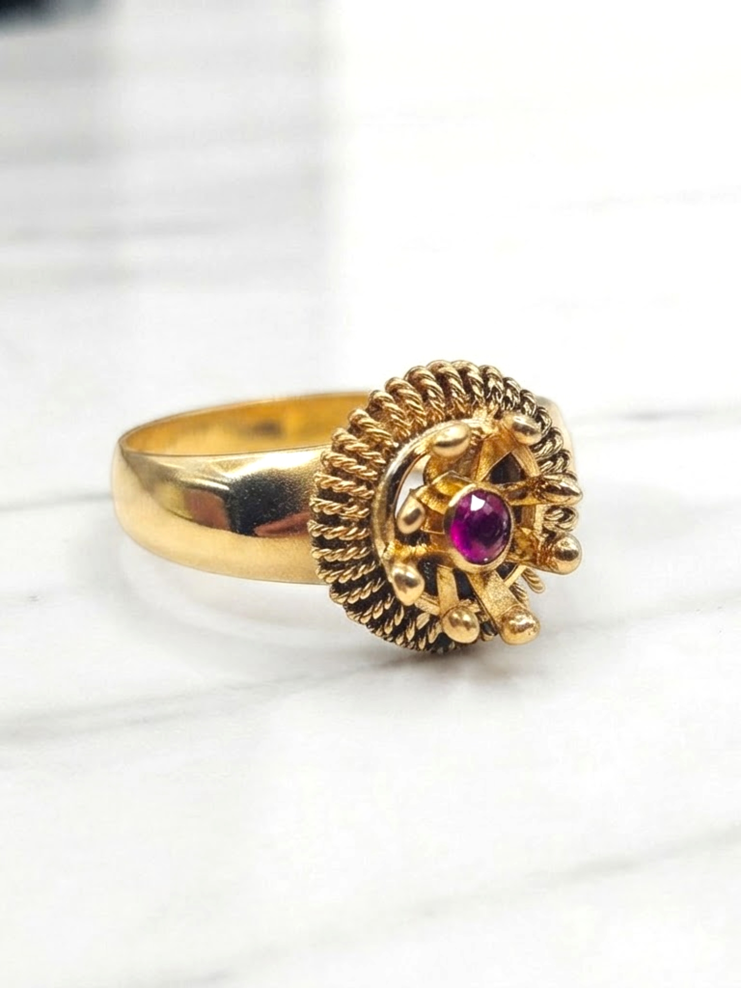 Anillo chevalier rubí Oro 18k 1