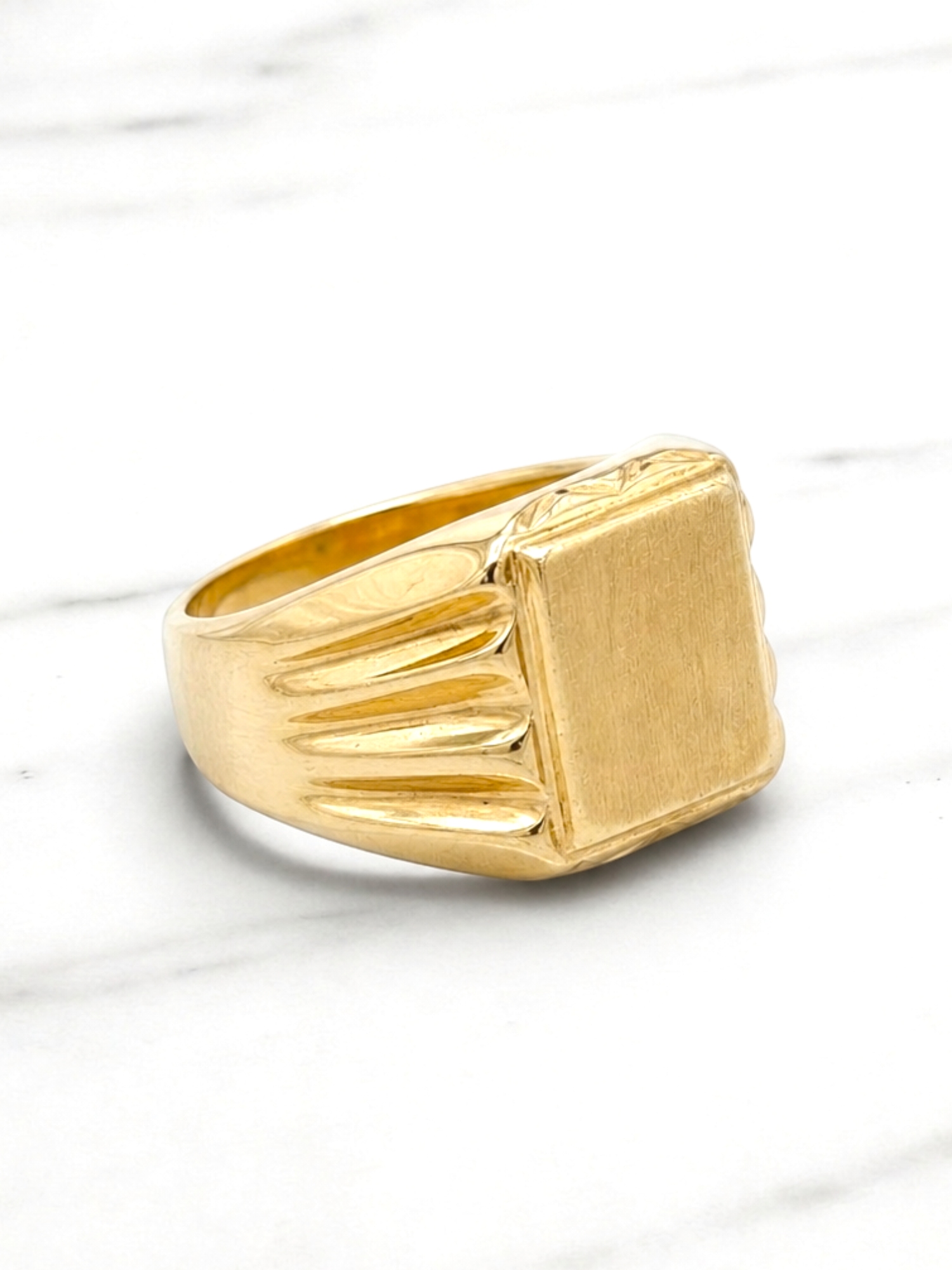 Anillo sello grande Oro 18k 2