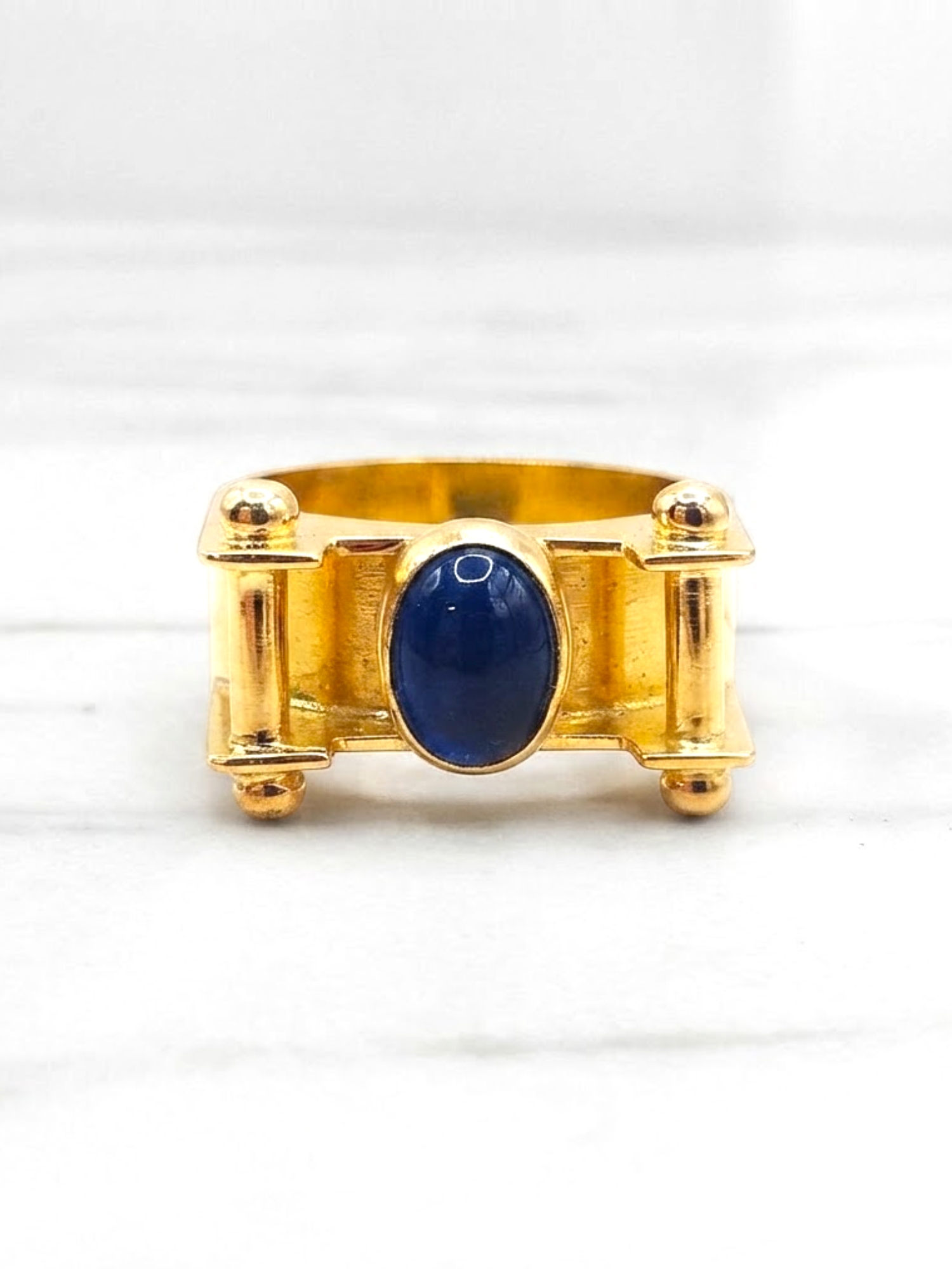 Anillo reina Inglaterra zafiro Oro 18k  4