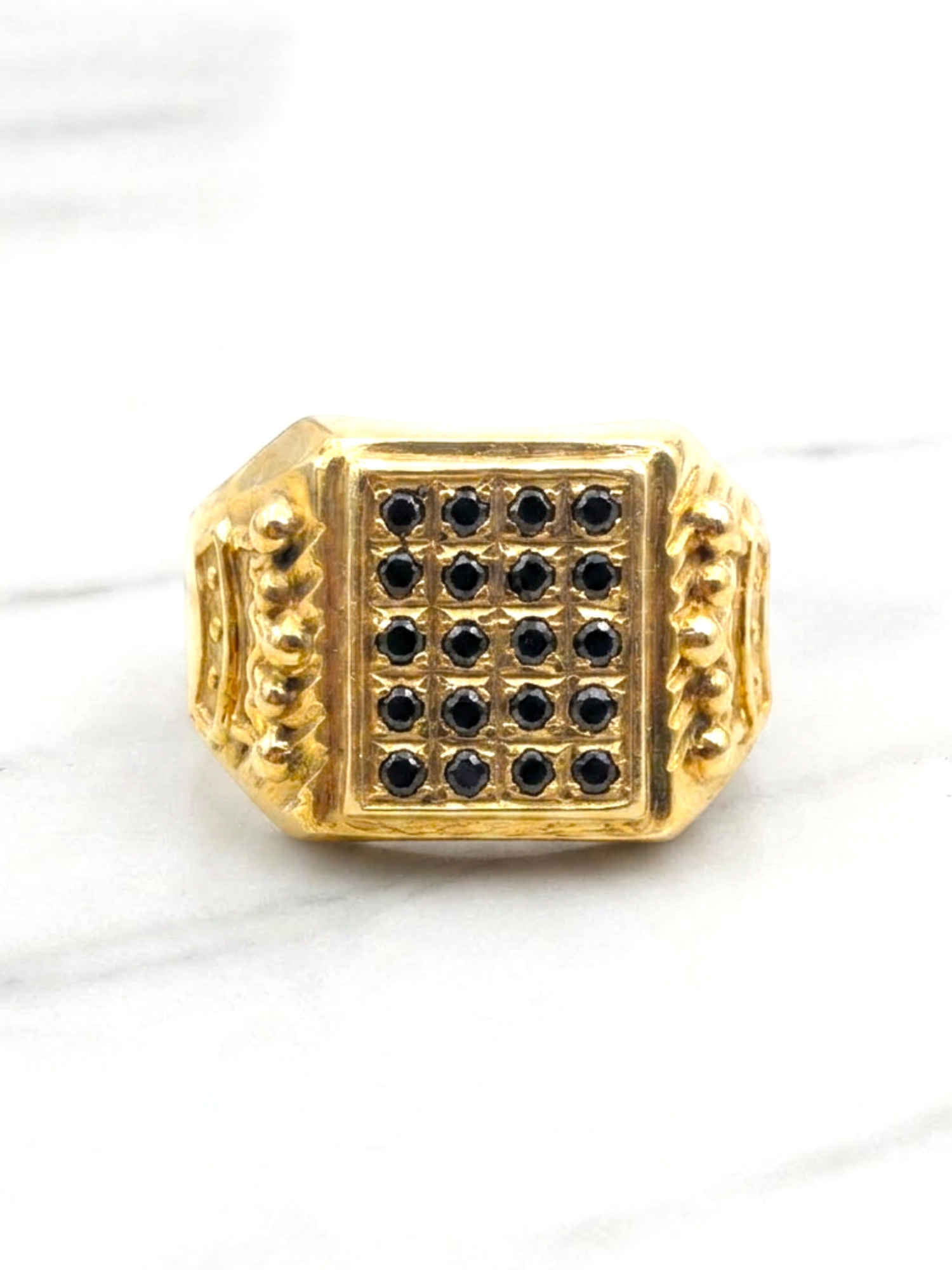 Anillo sello reyes onix Oro 18k 1