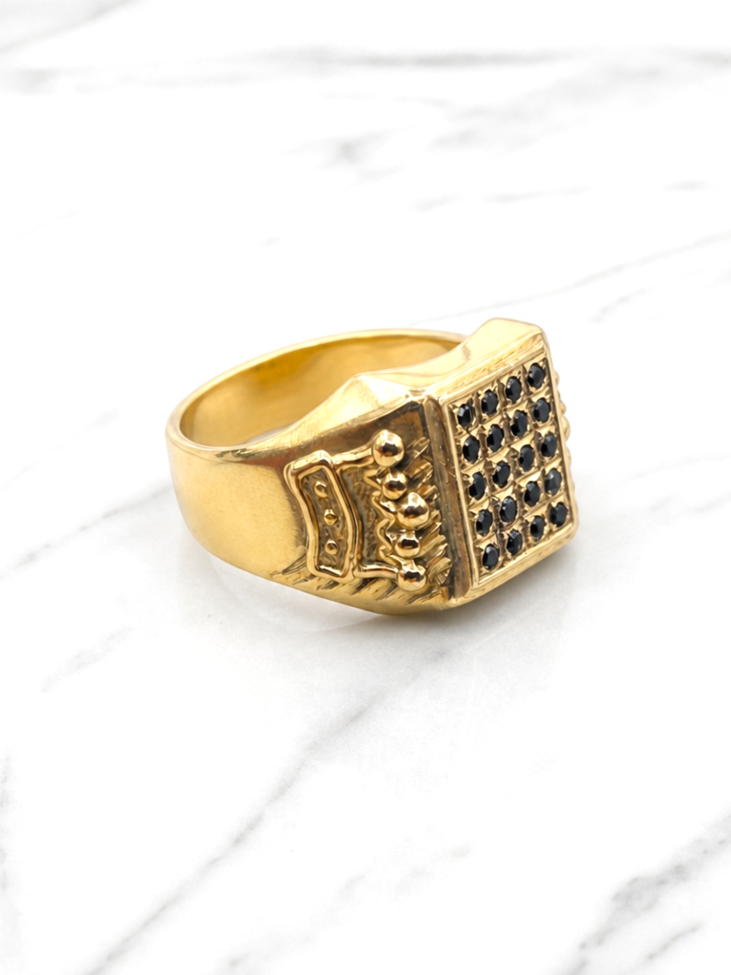 Anillo sello reyes onix Oro 18k 4