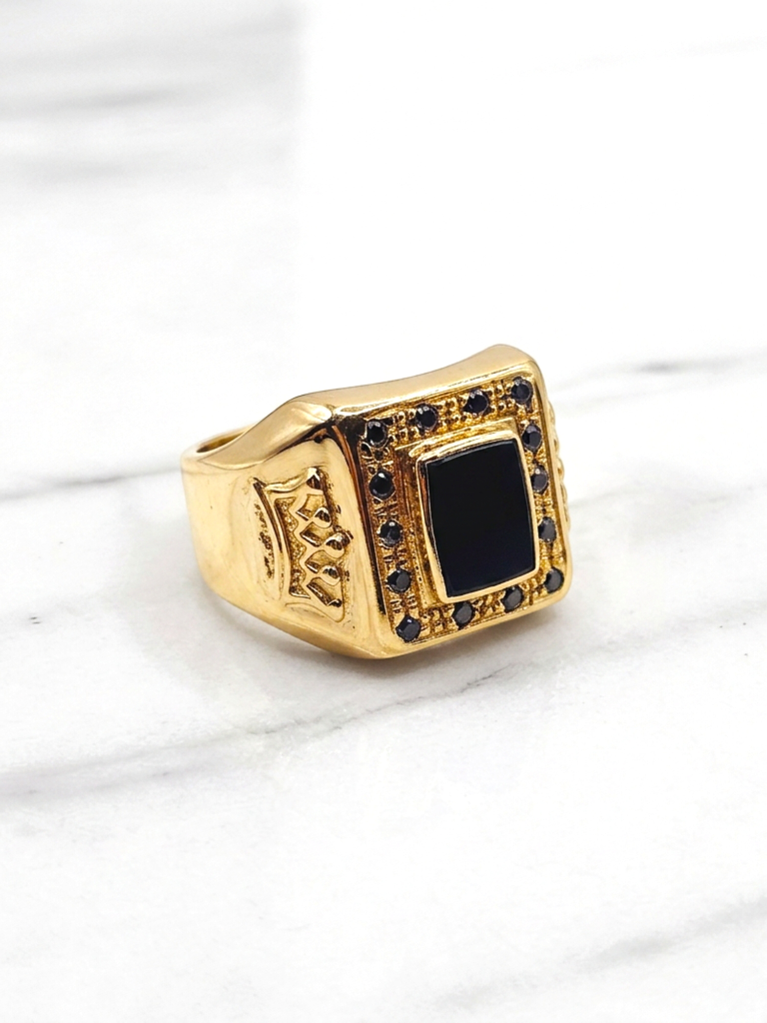 Anillo sello corona onix Oro 18k 1
