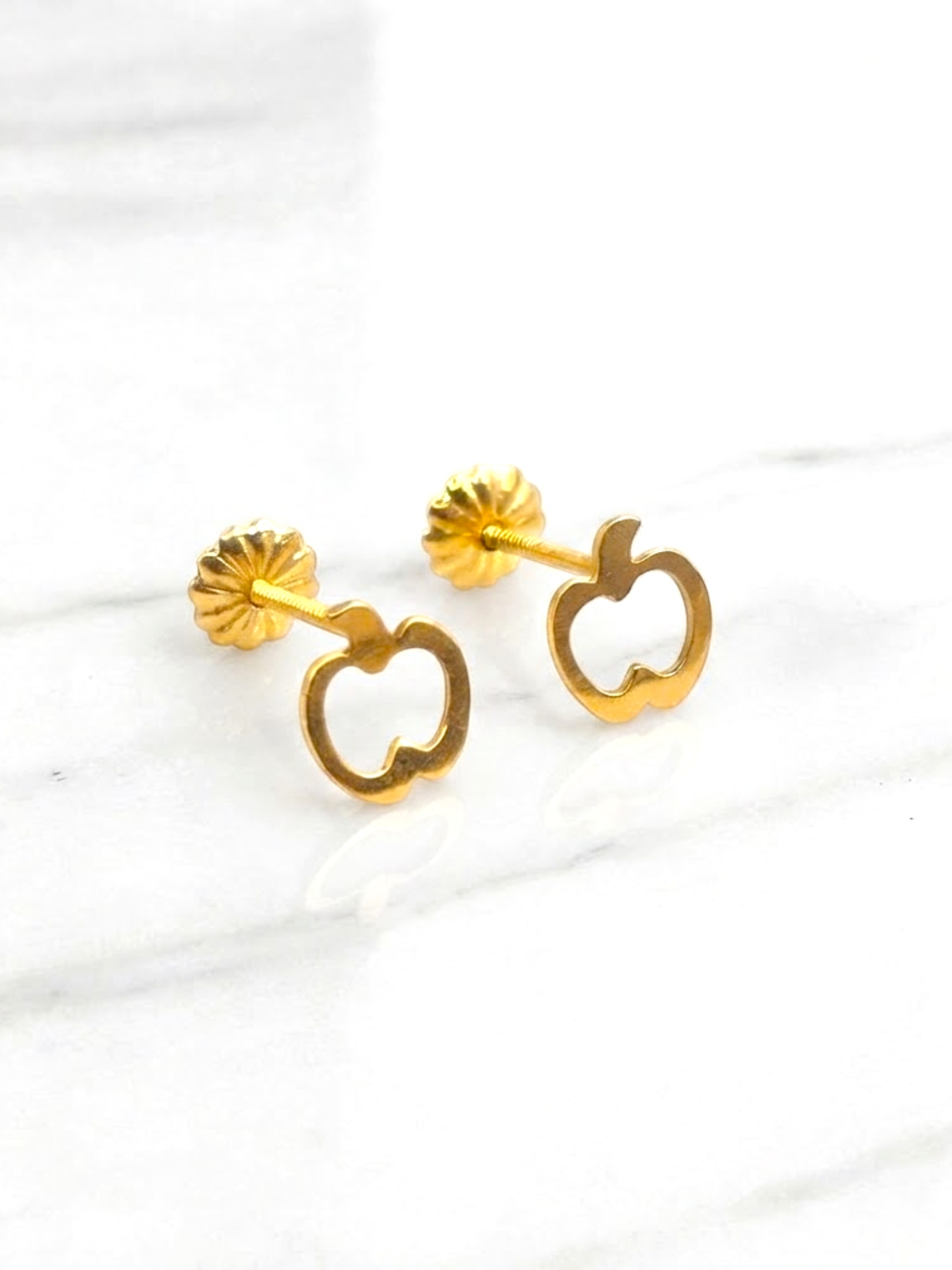 Aros figura manzana Oro 18k 6