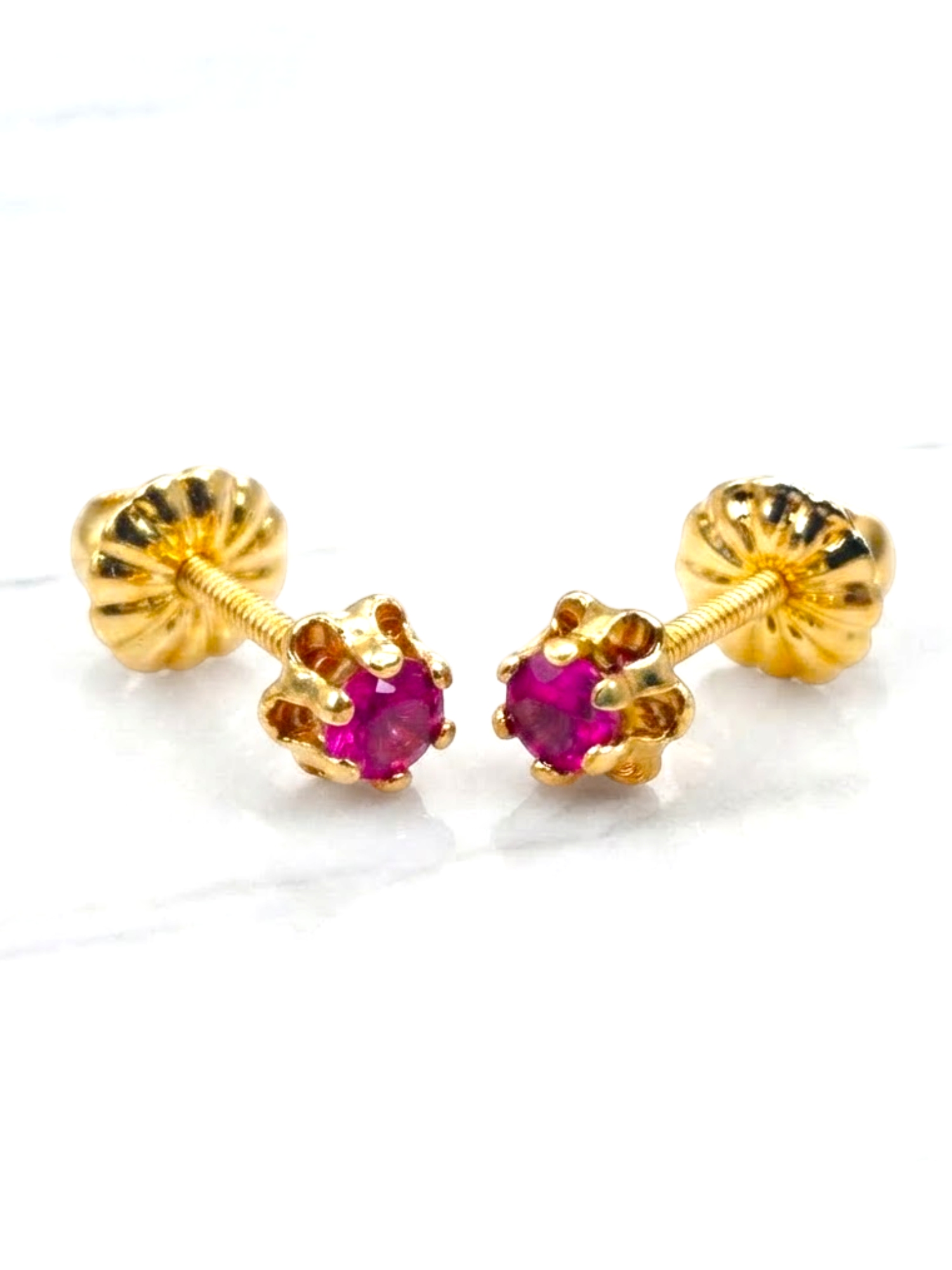 Aros chatón italiano Rubí pequeños Oro 18k  3