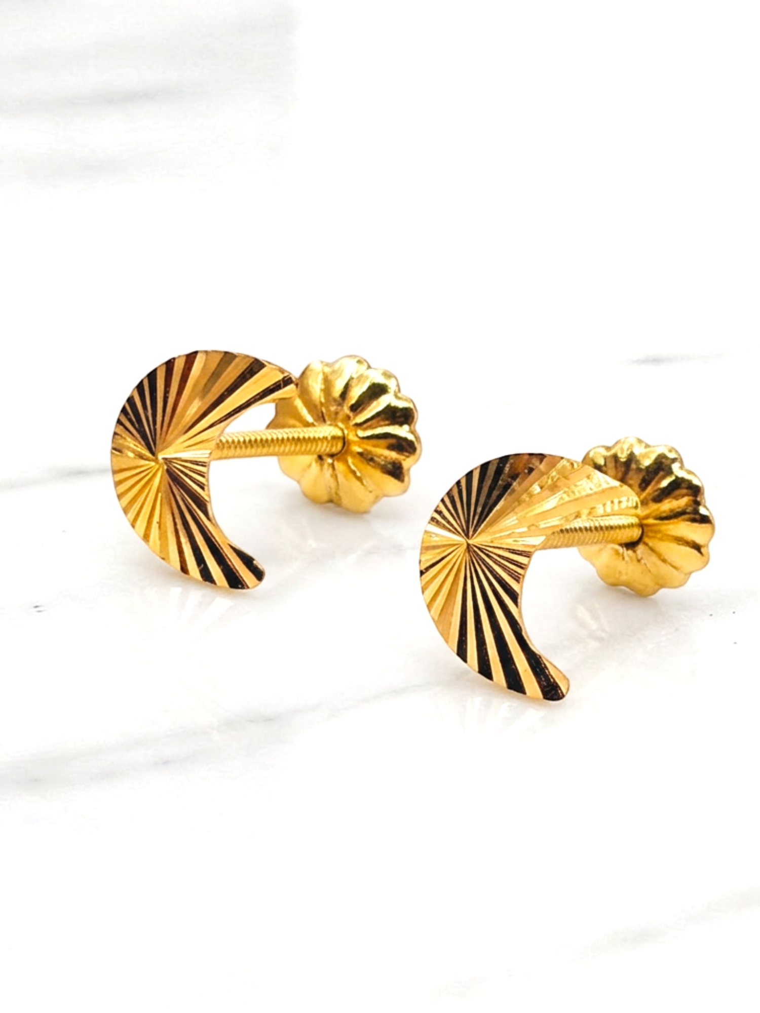 Aros lunas satinadas grandes Oro 18k 2