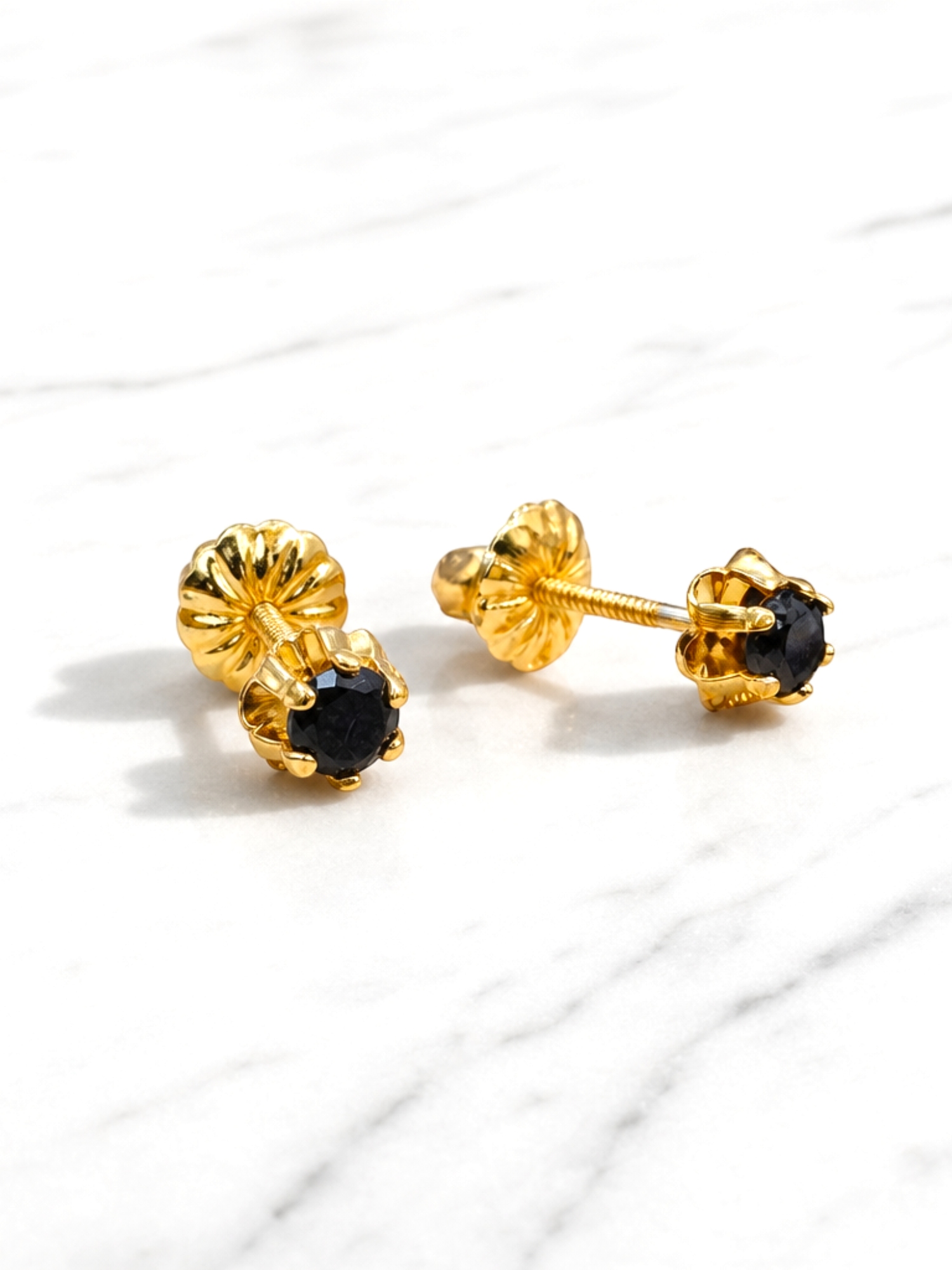 Aros chaton italiano onix chicos Oro 18k 1