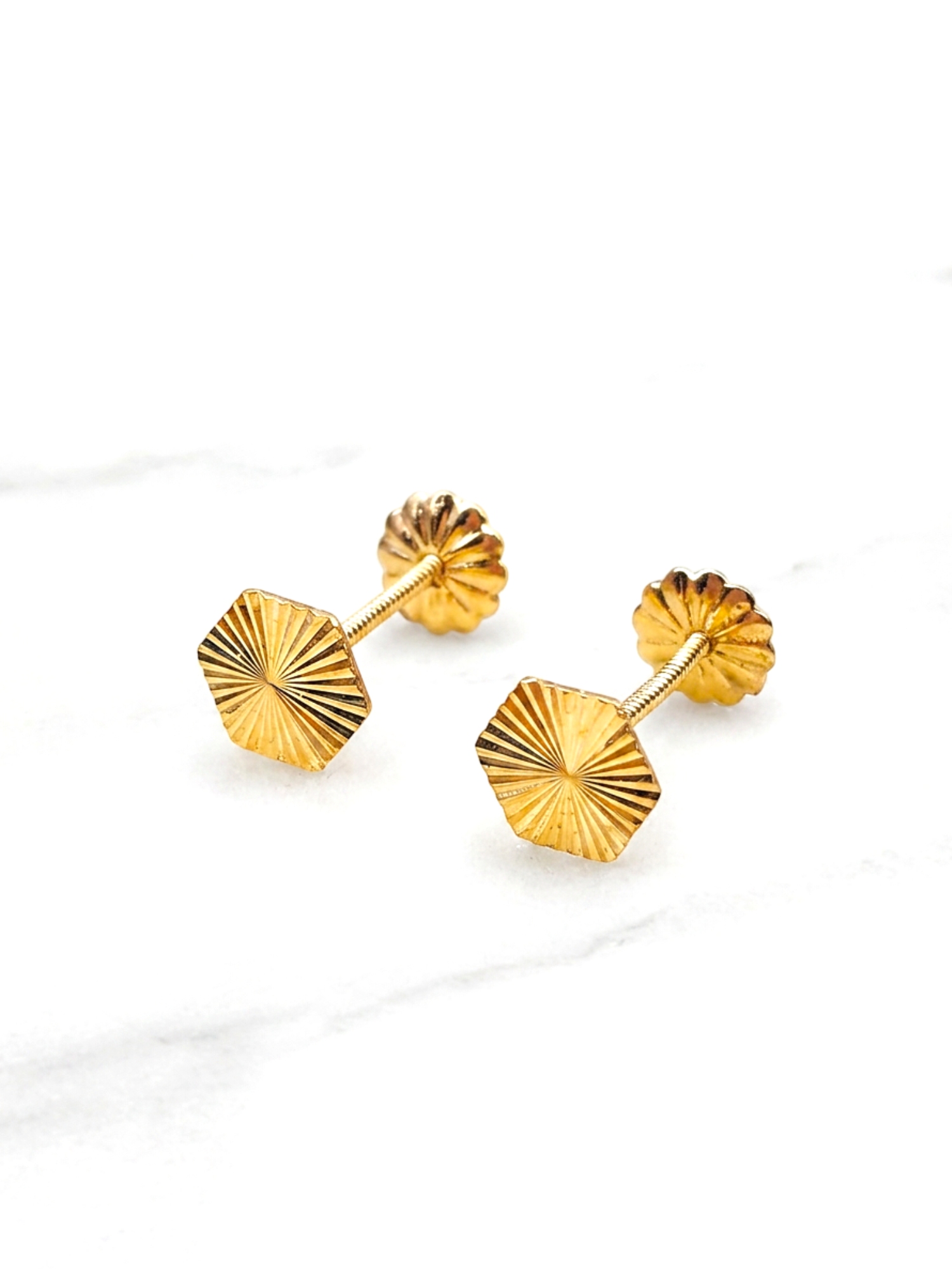Aros rombo tallados Oro 18k 4