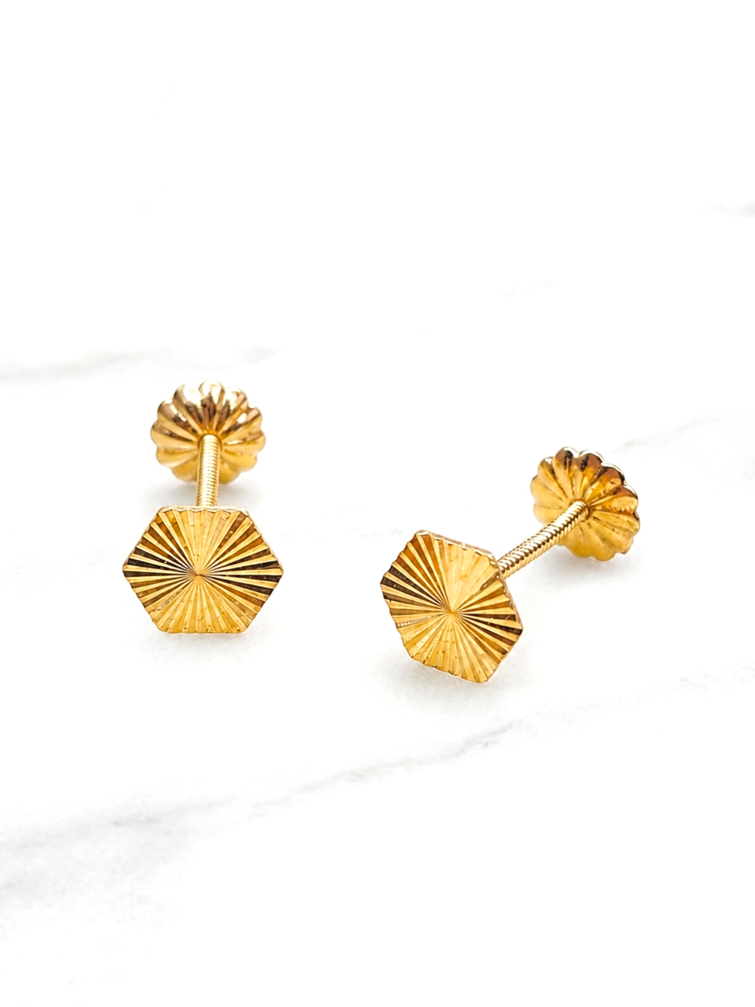Aros rombo tallados Oro 18k 5