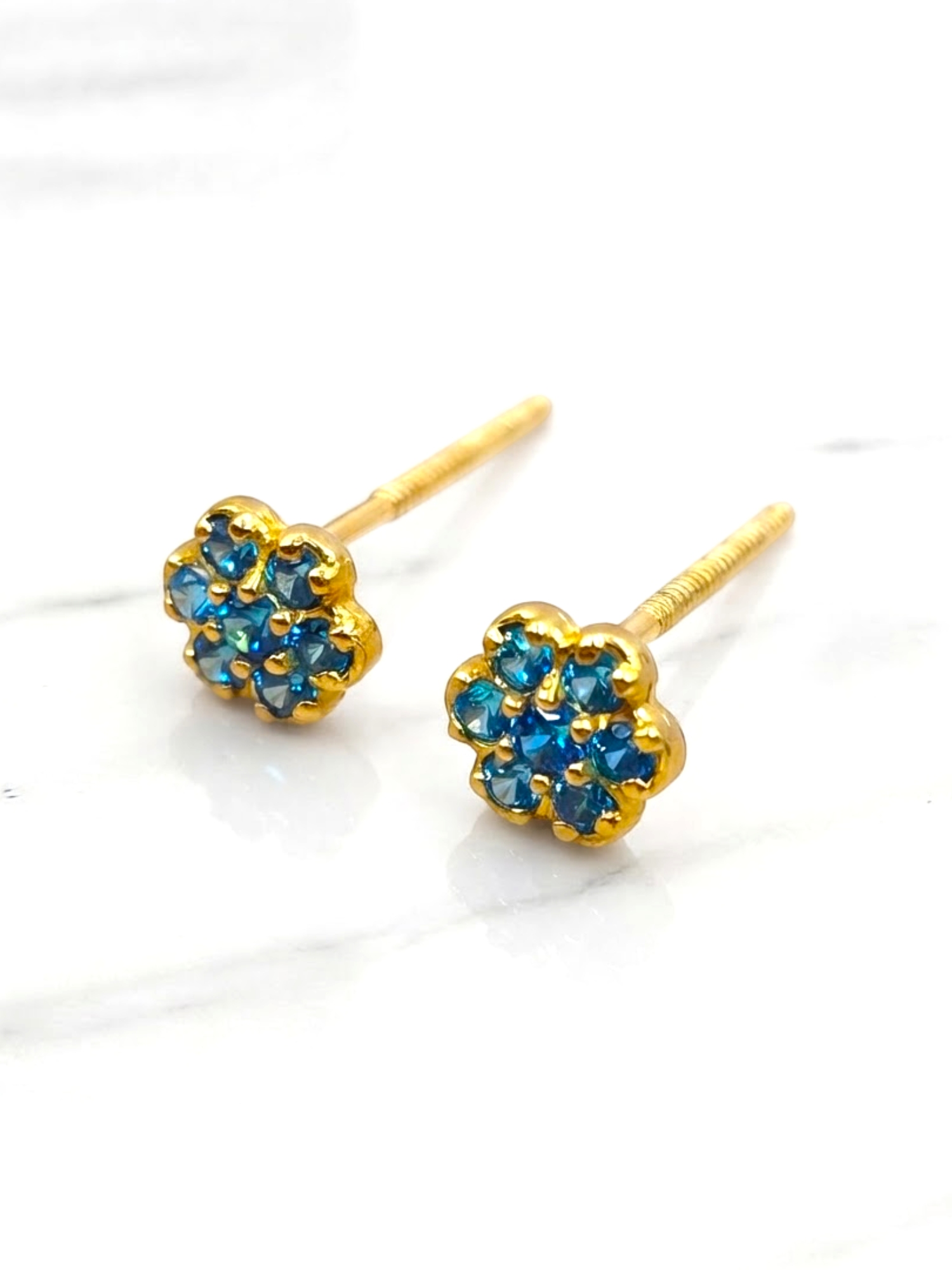 Aros roseta aguamarina chicos Oro 18k 2