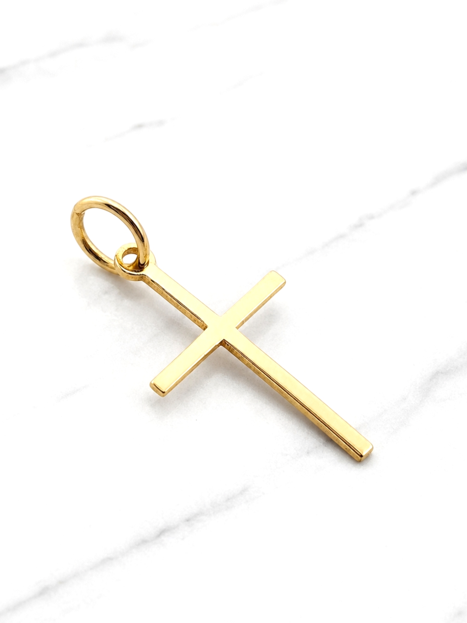 Colgante cruz palo 2.7 cm Oro 18k 1