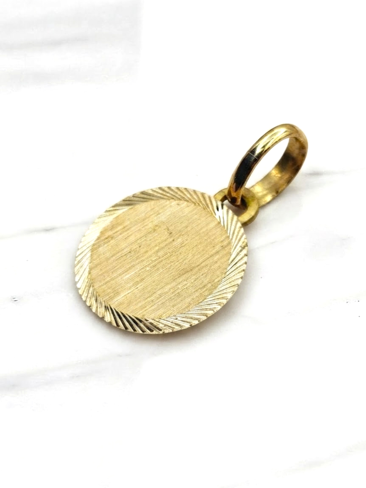 Colgante disco satinado chico Oro 18k 1