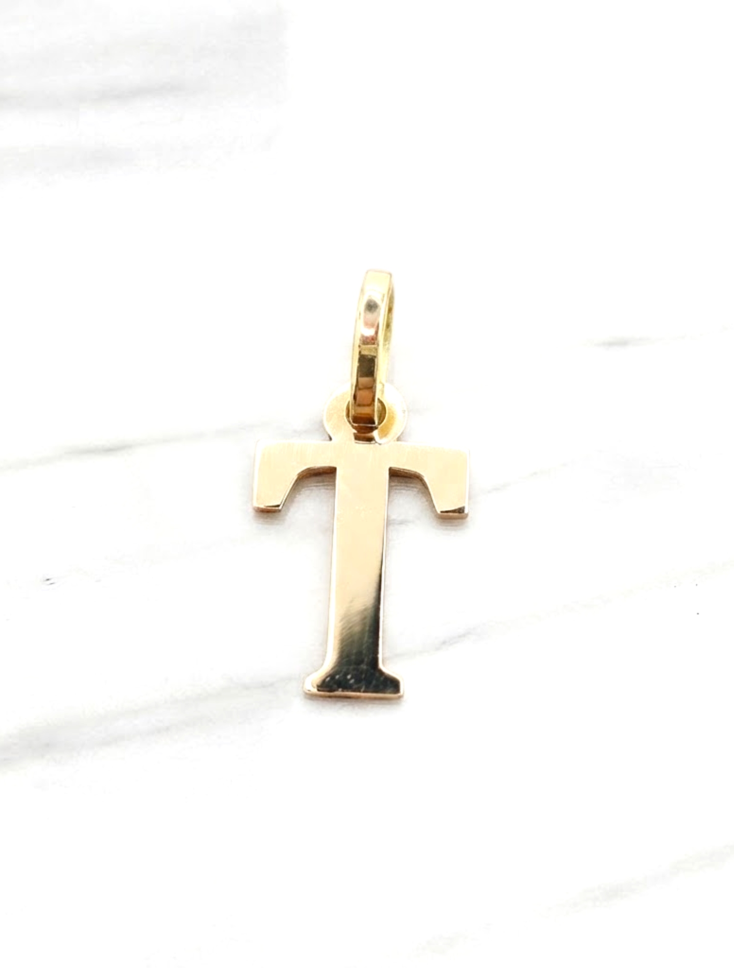 Colgante inicial 2 cm Oro 18k 4