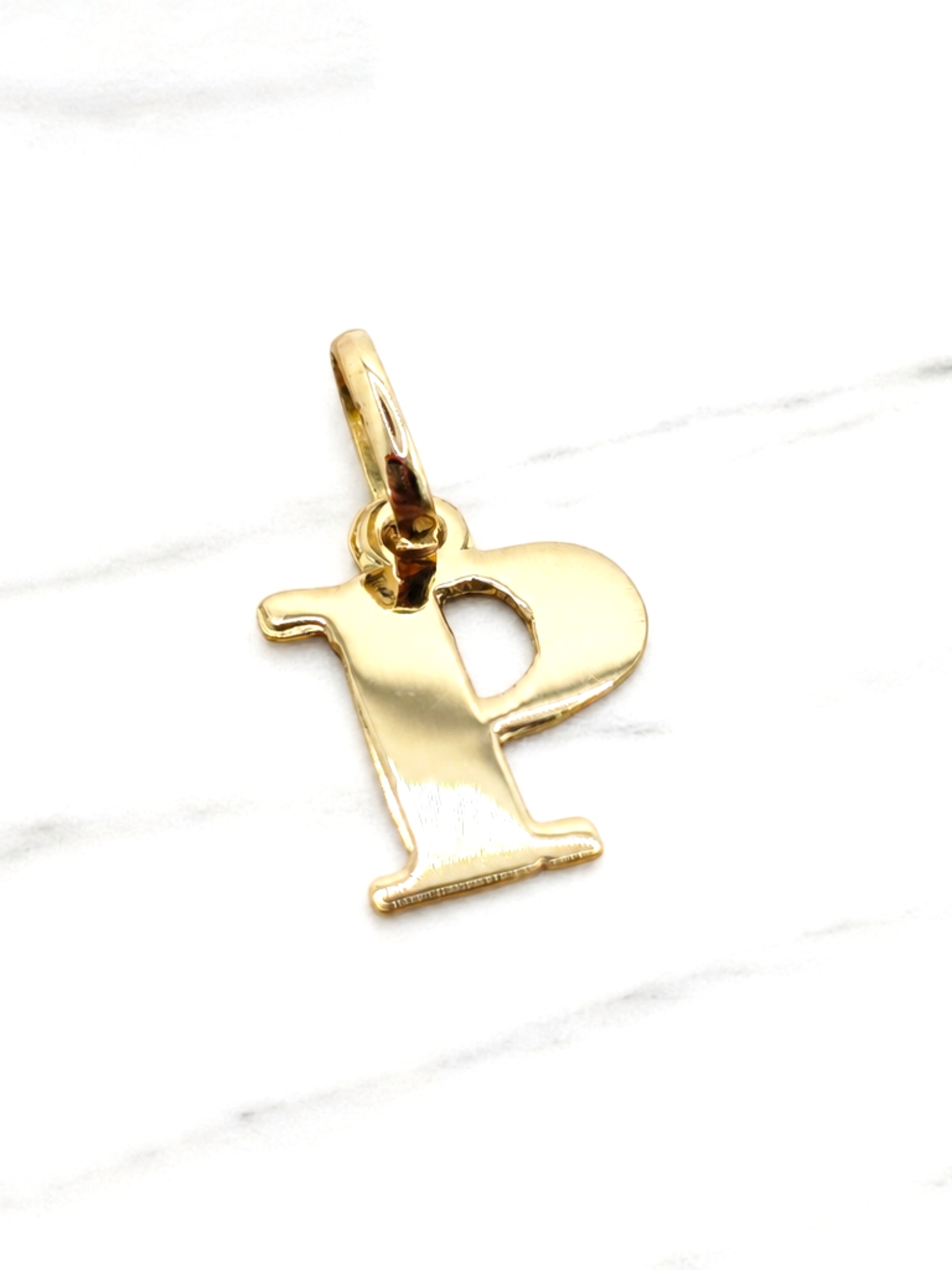 Colgante inicial 2 cm Oro 18k 24