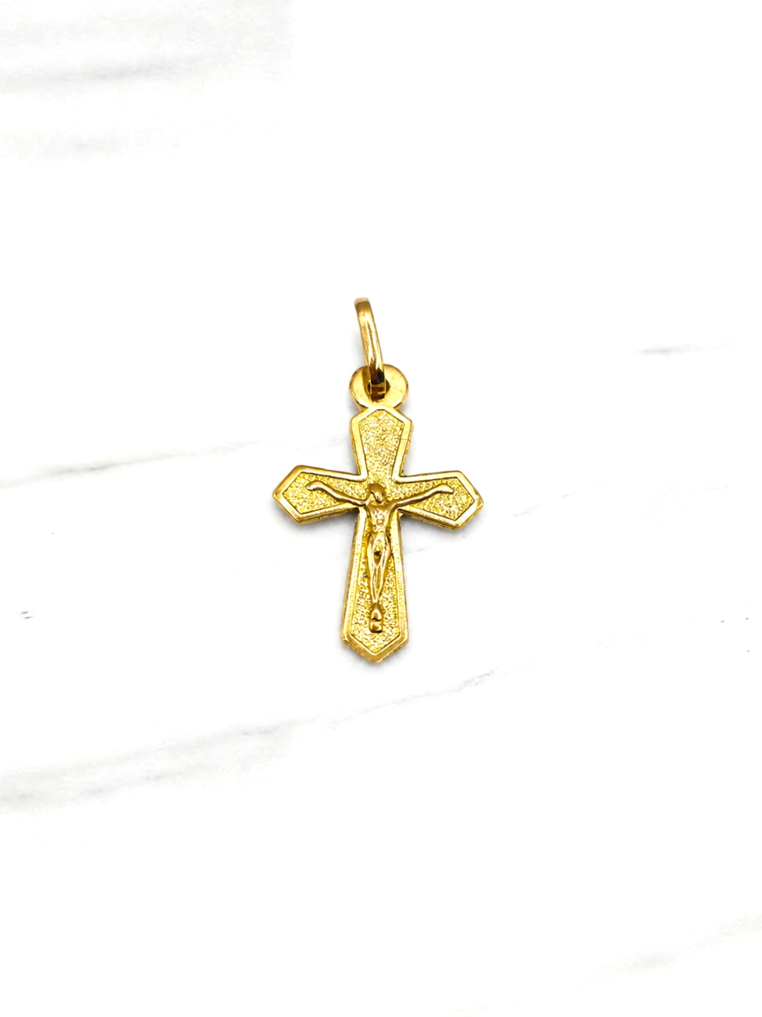 Colgante cruz cristo Oro 18k 4