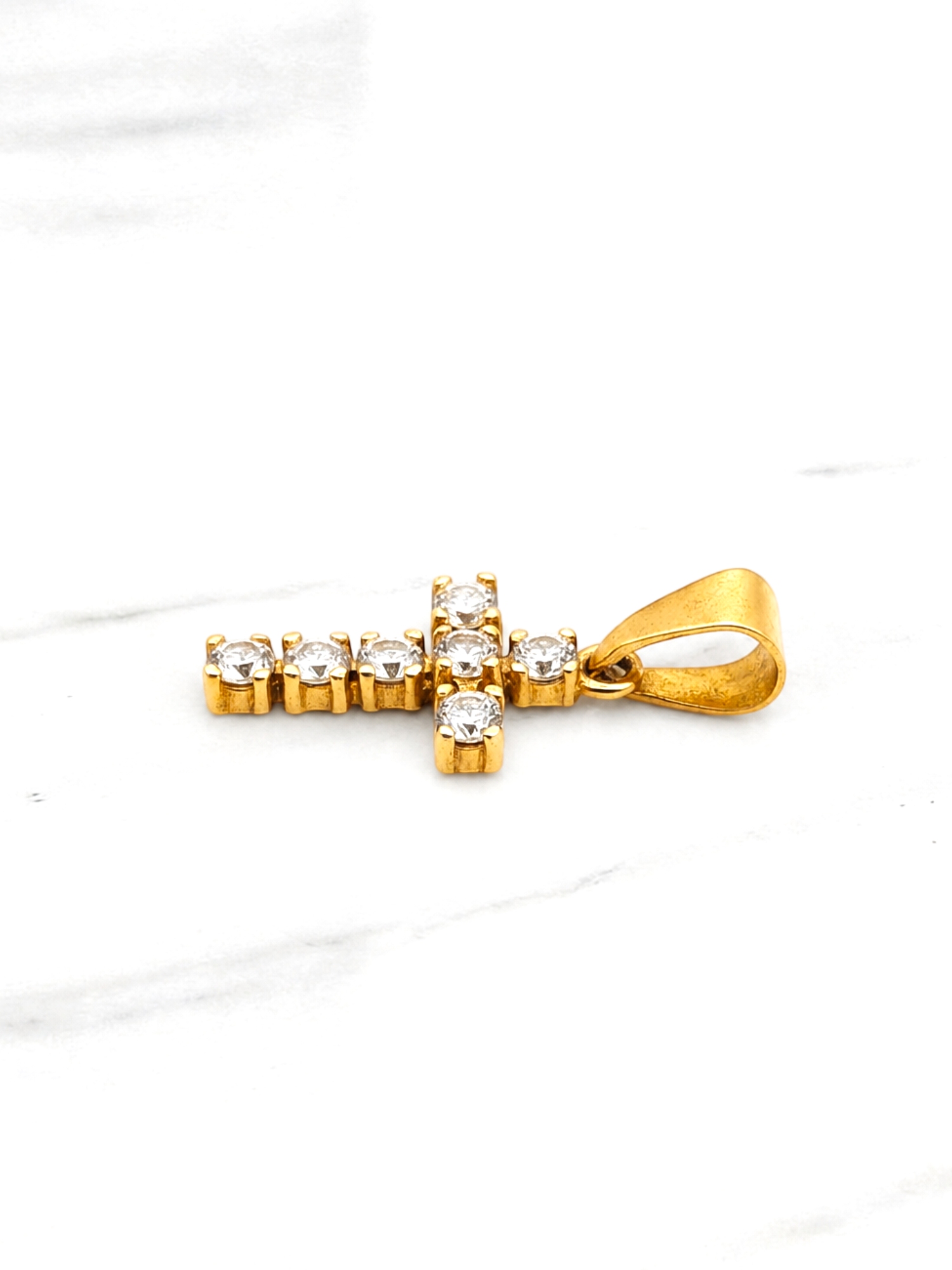 Colgante cruz circones Oro 18k  3