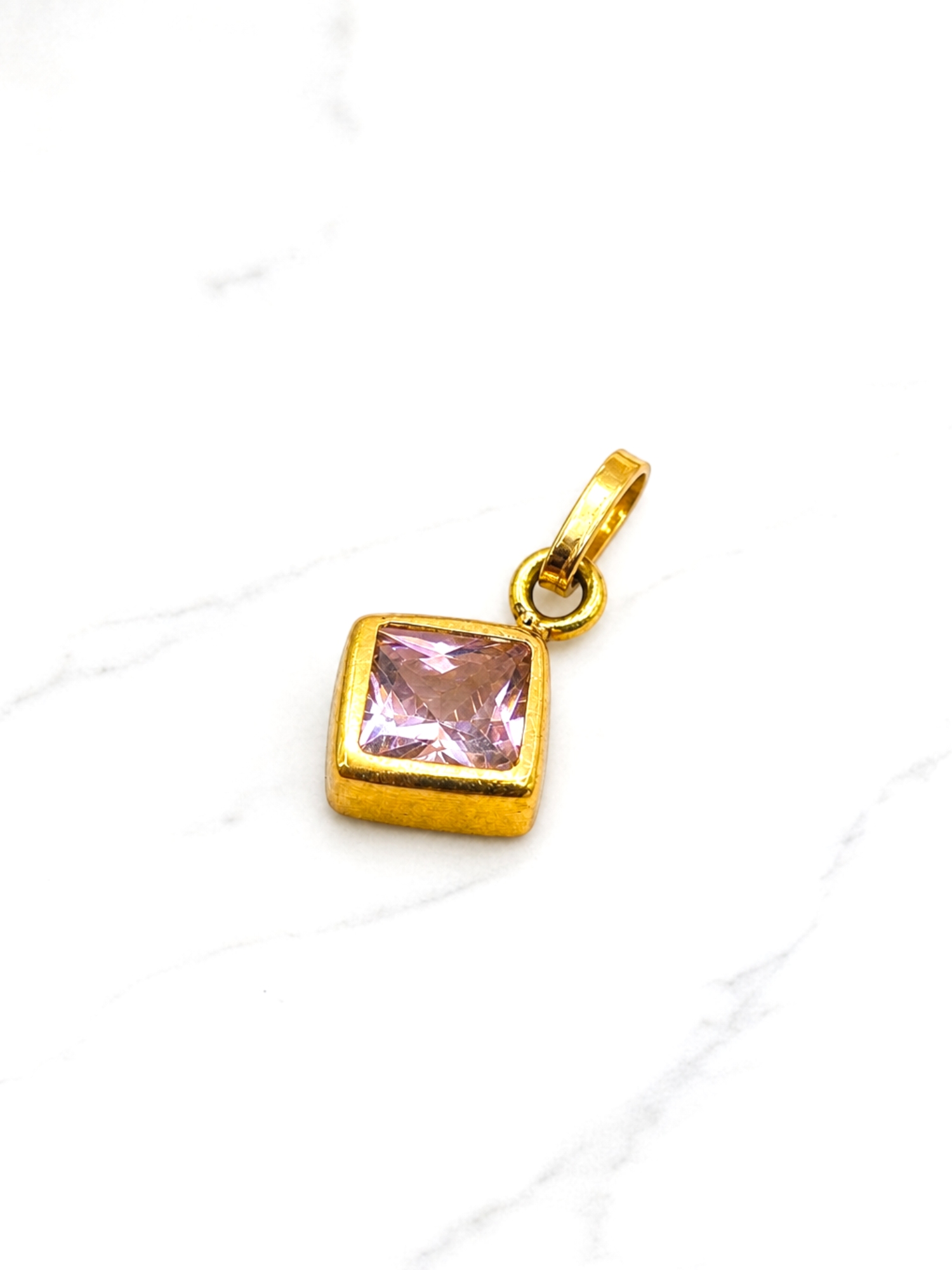 Colgante rombo Rosa de Francia Oro 18k 4