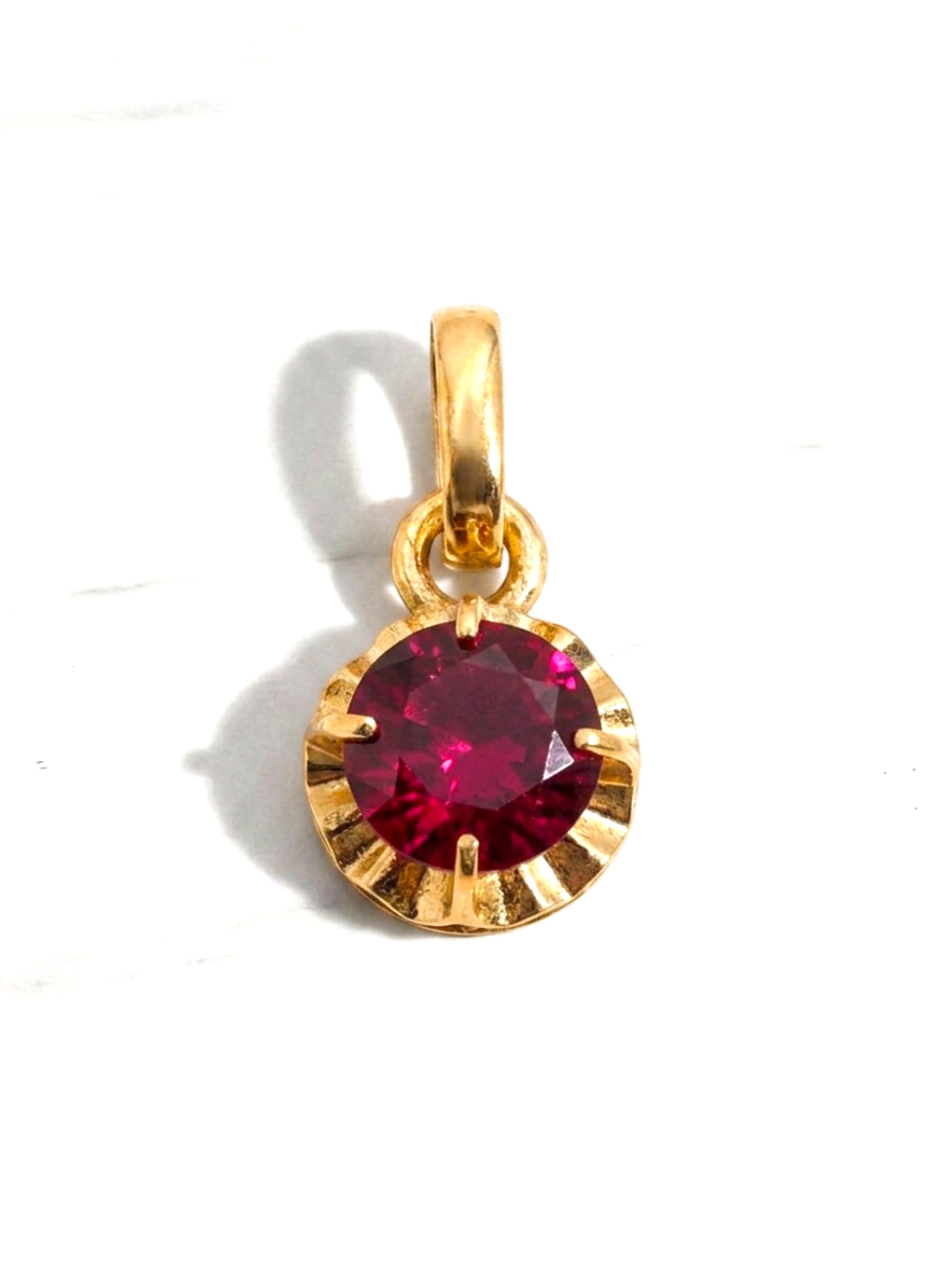 Colgante chatón rubi oro 18k 2