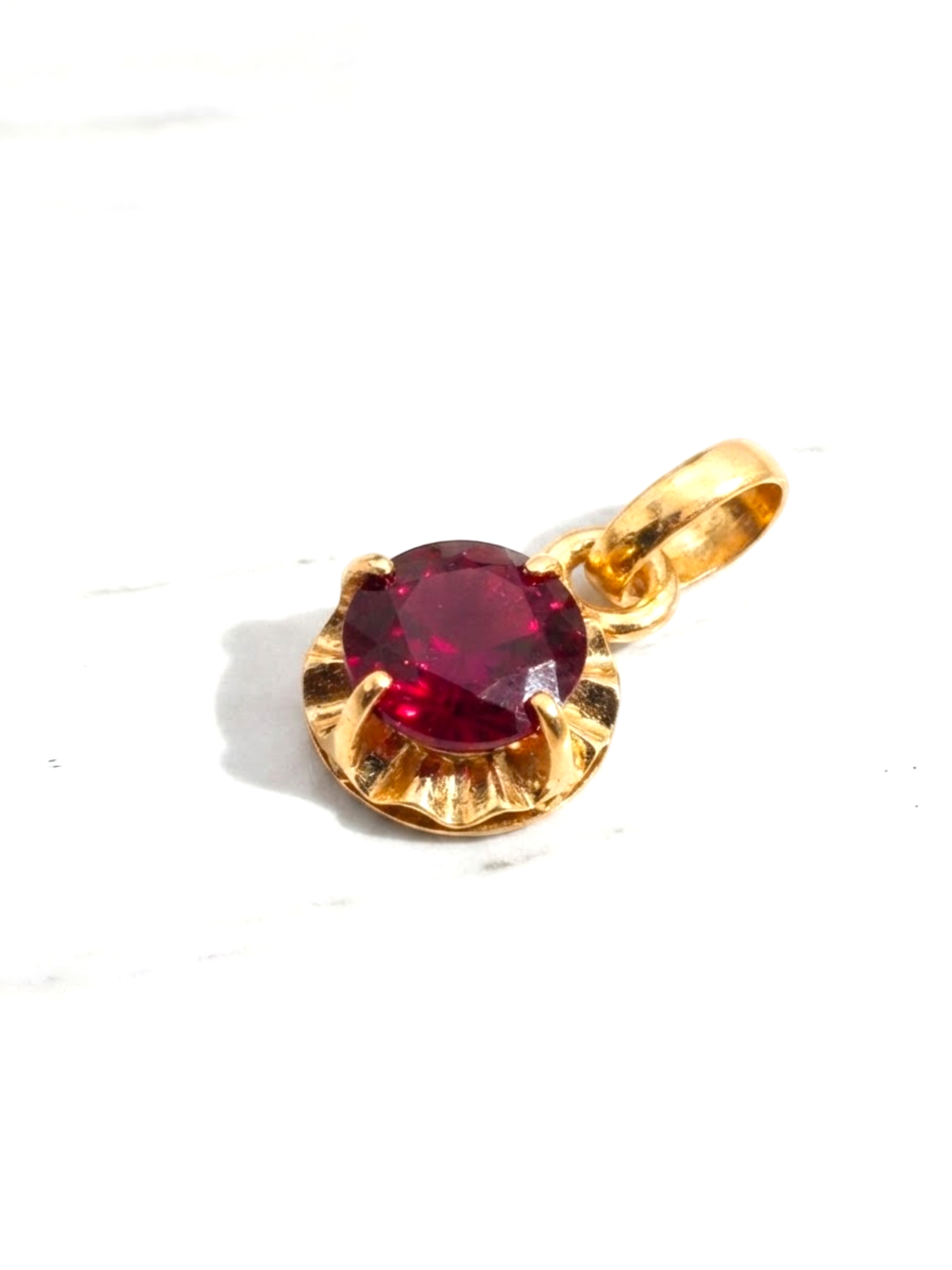 Colgante chatón rubi oro 18k 3