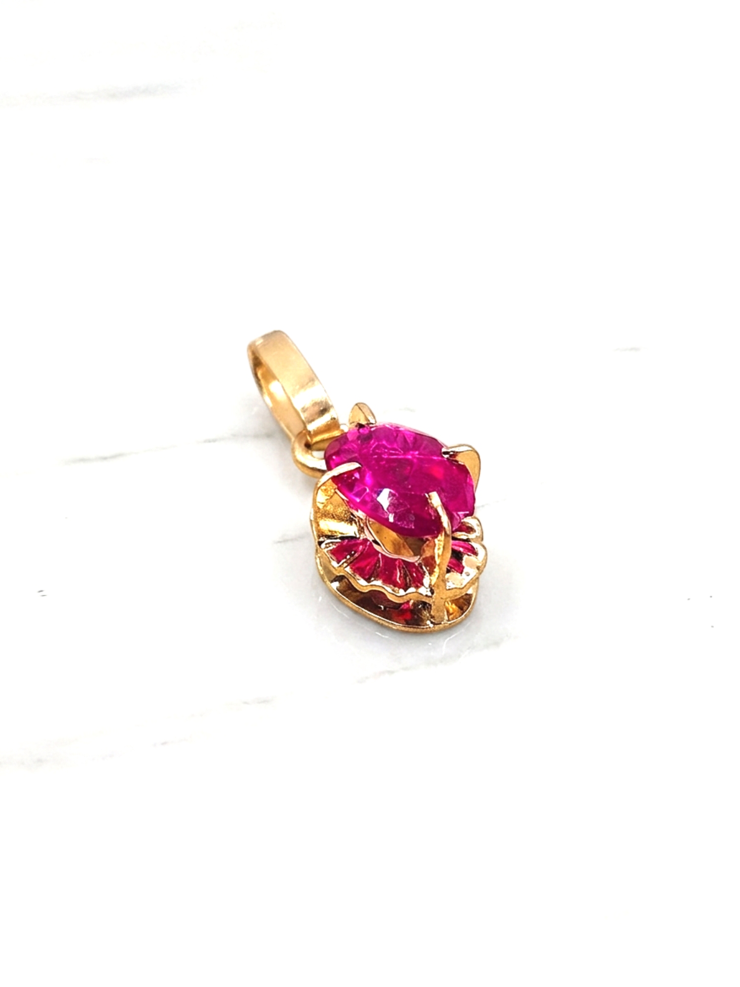 Colgante chaton ovalado Rubi 1.7 cm Oro 18k  3