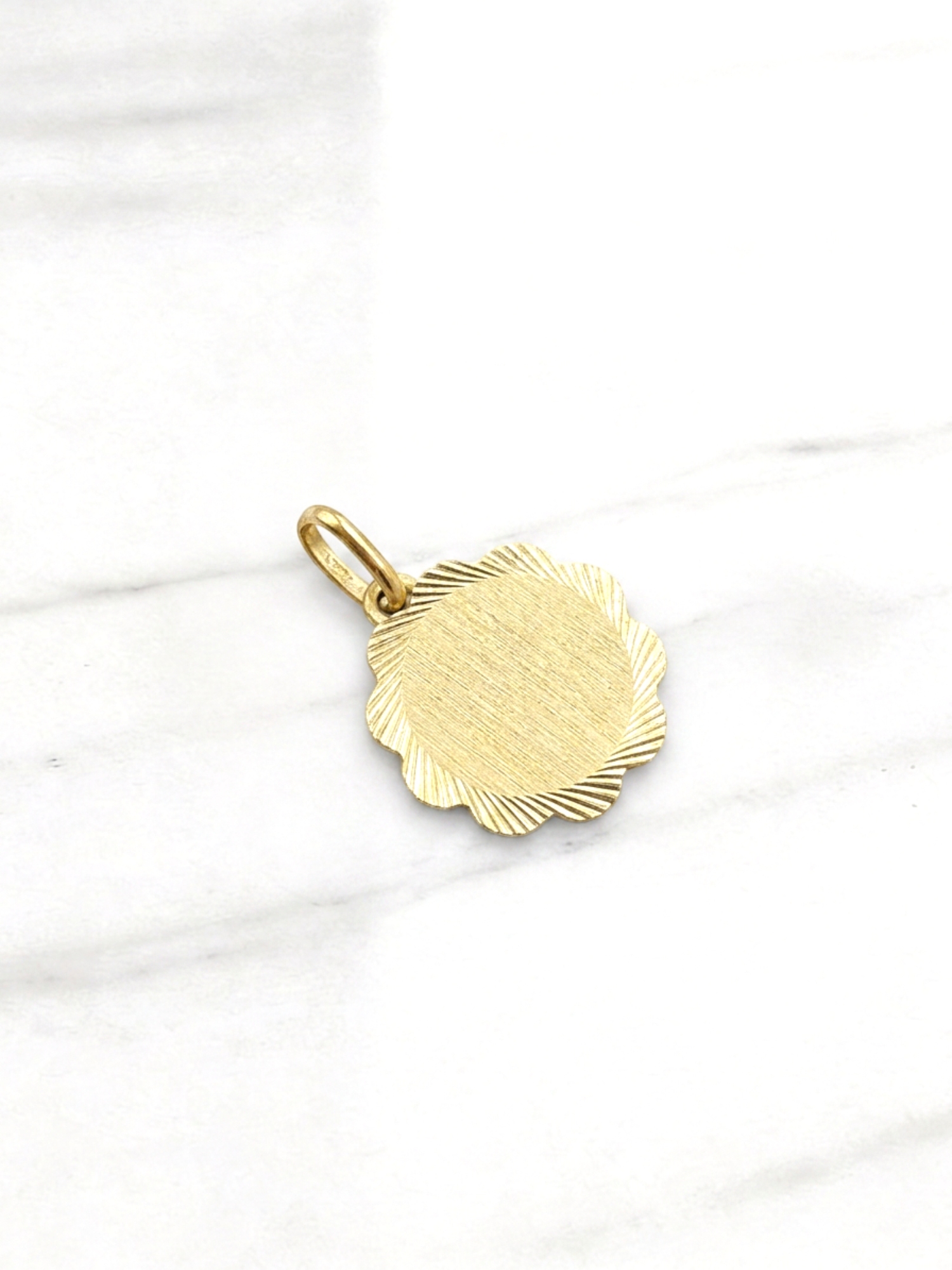 Colgante flor 1.7 cm Oro 18k 2