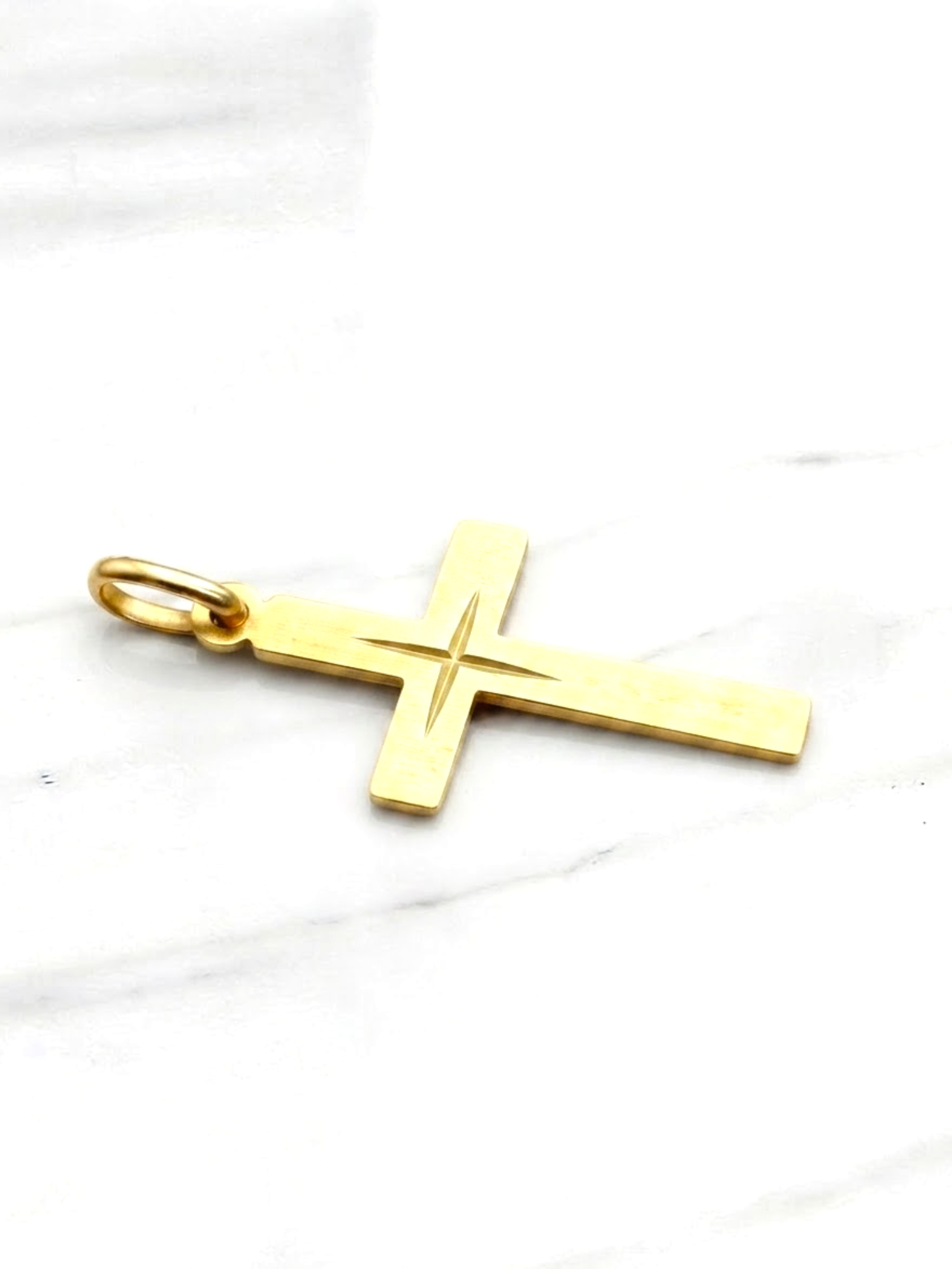 Colgante cruz calada Oro 18k 4