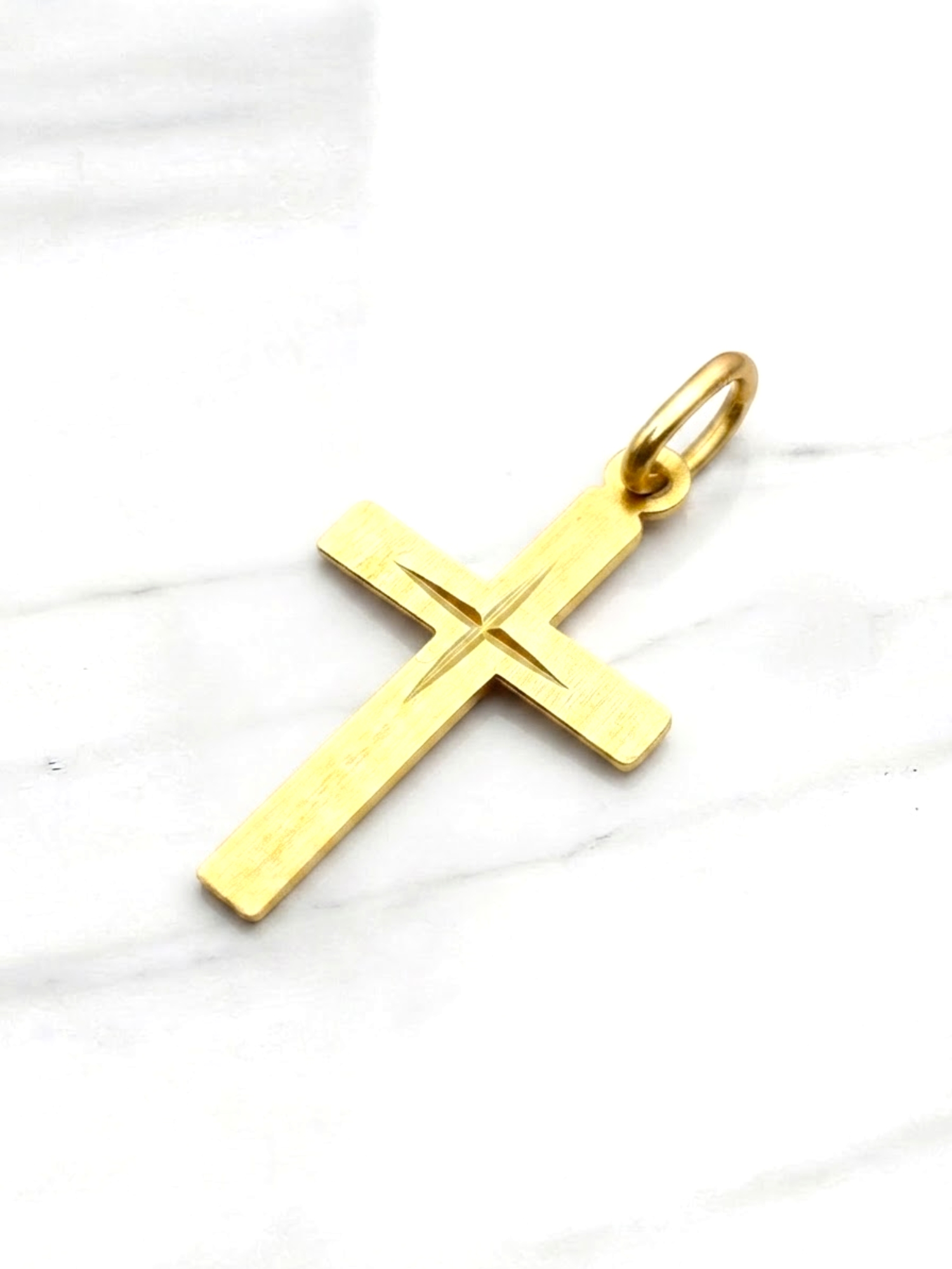 Colgante cruz calada Oro 18k 1