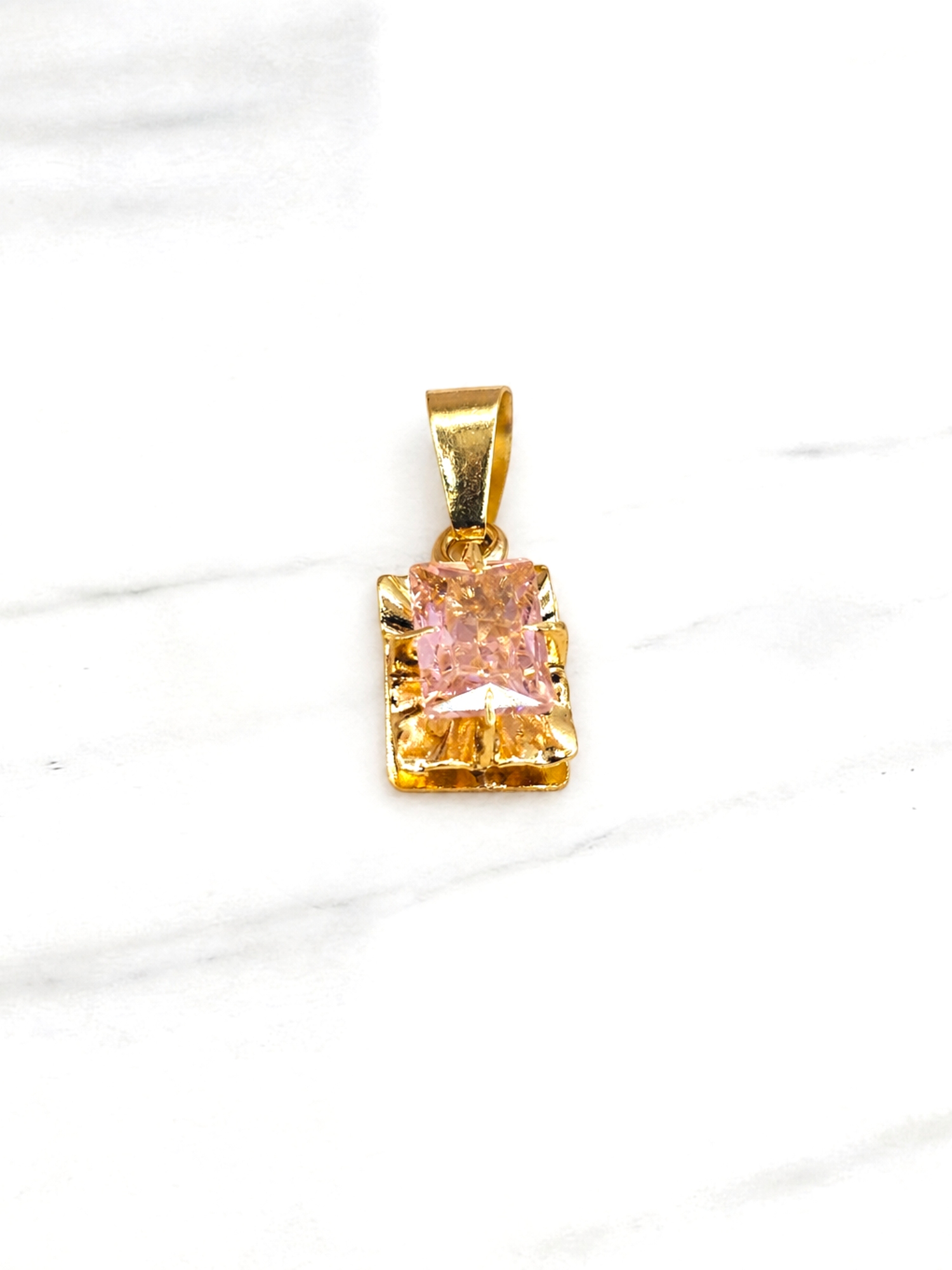 Colgante chatón cuadrado rosa de francia mediano Oro 18k 4