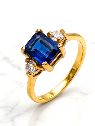 Anillo cuadrado zafiro y circones Oro 18k