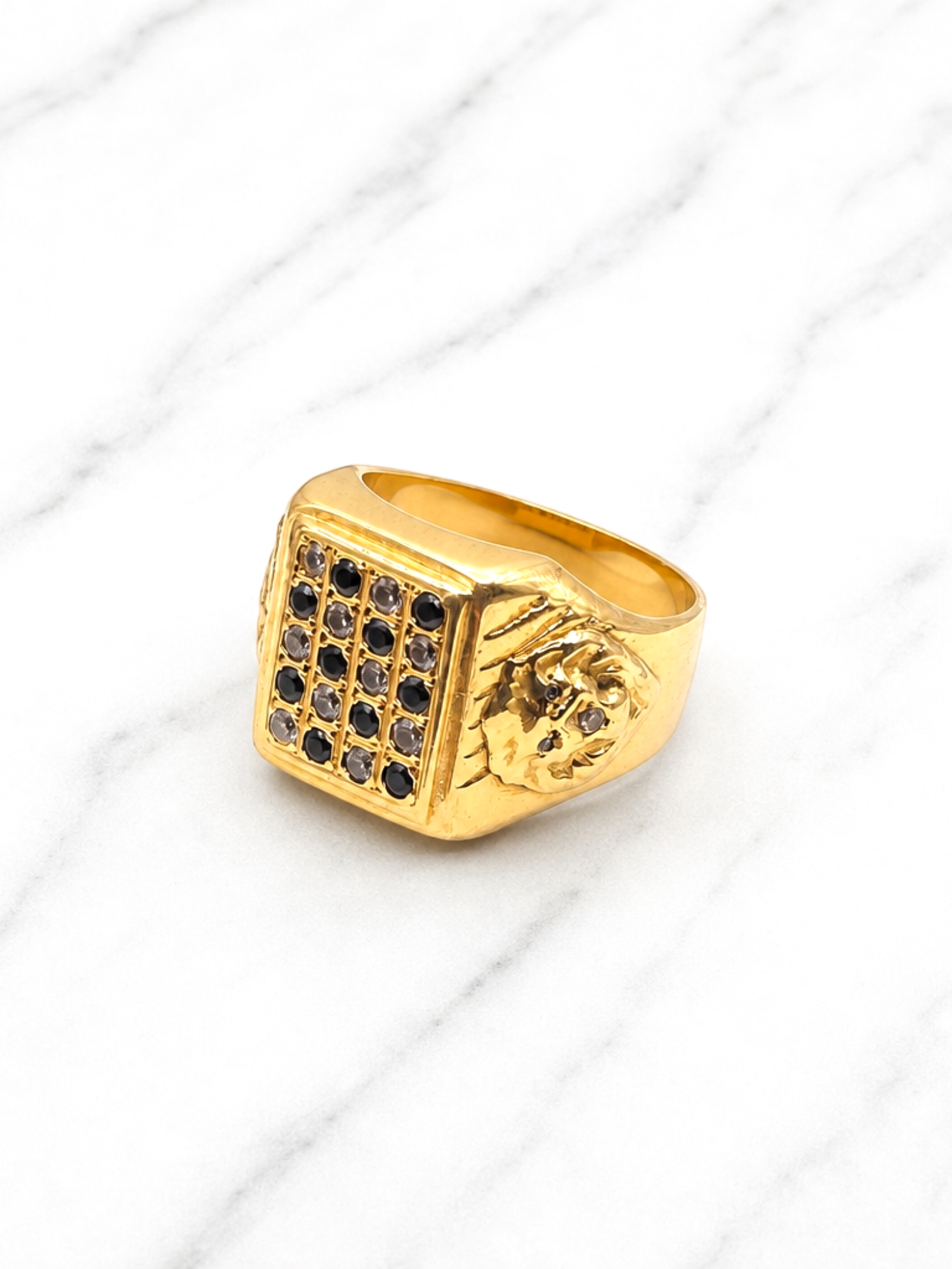 Anillo lyon circones y ónix Oro 18k 5