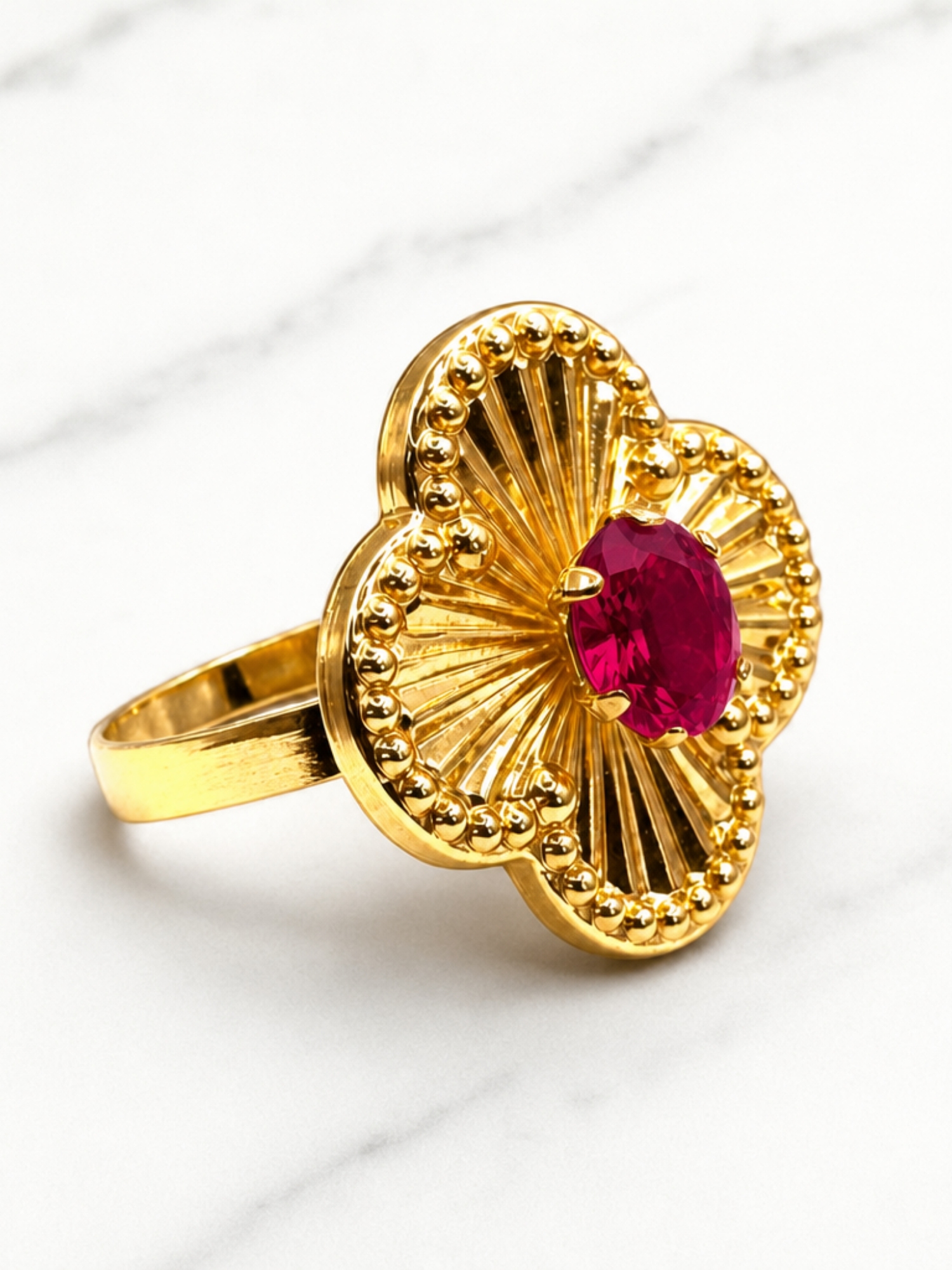 Anillo flor tallada rubí Oro 18k 2