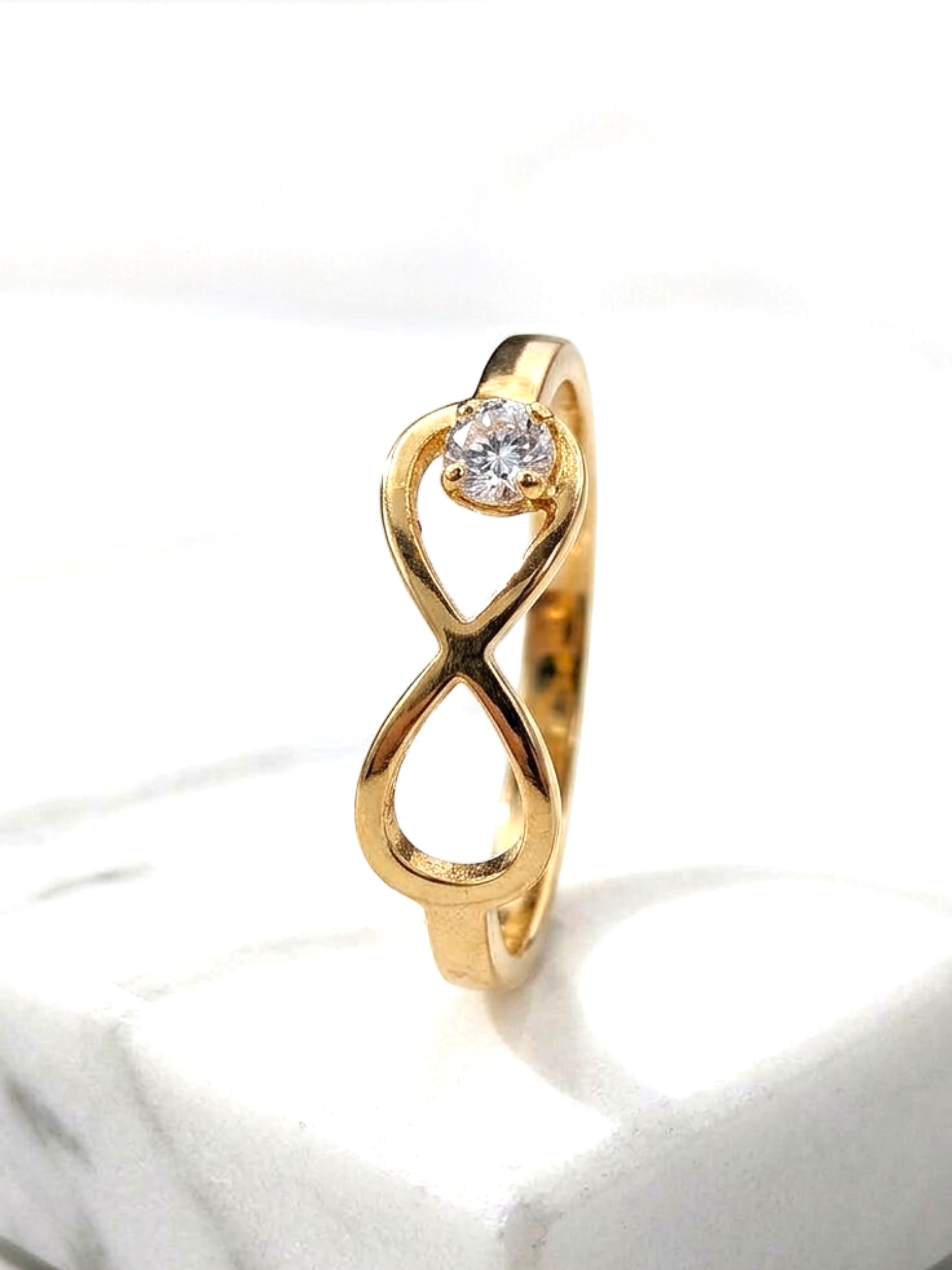 Anillo silueta infinito circón Oro 18k 3