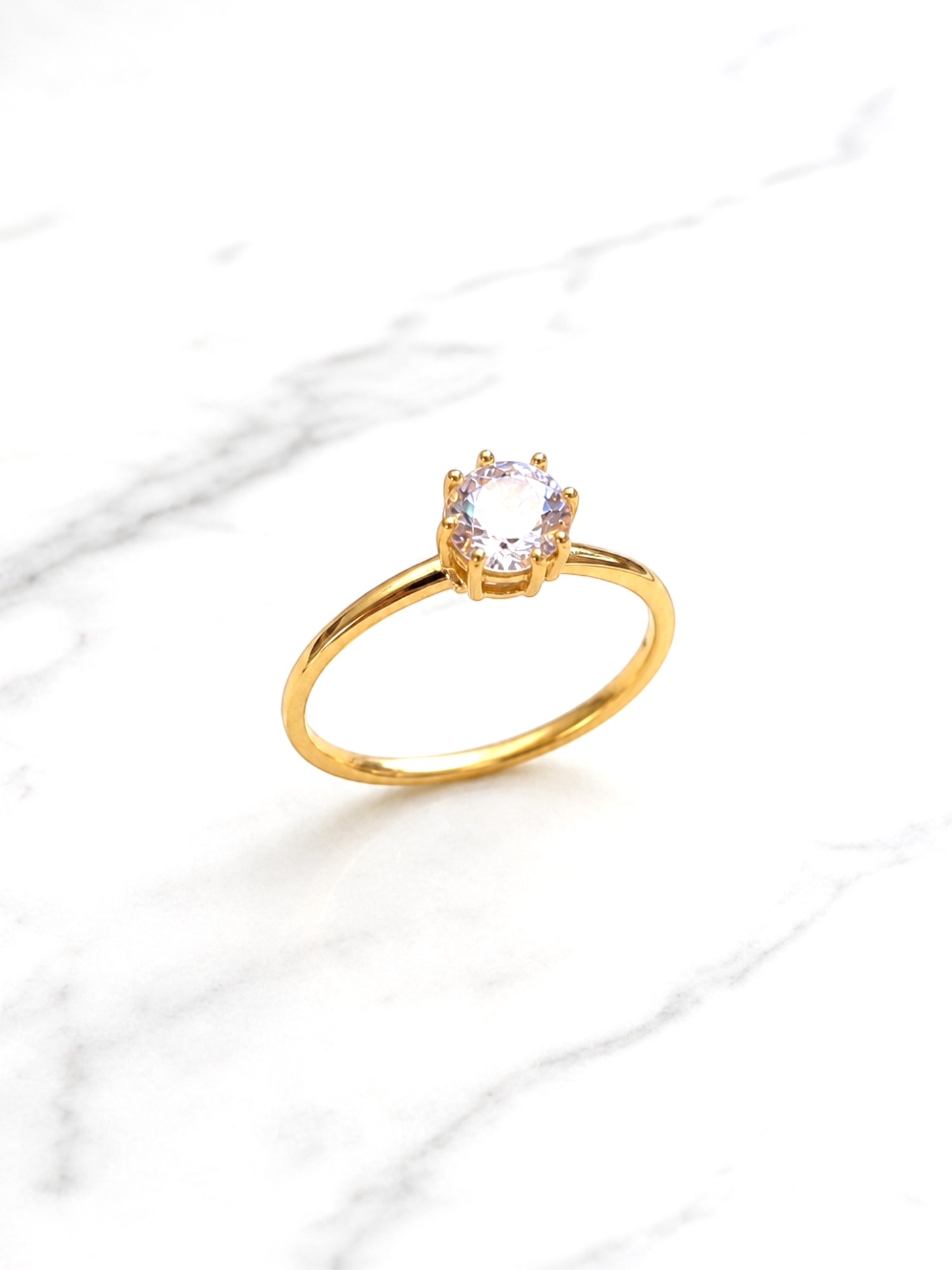 Anillo solitario 8 grifas circón Oro 18k 4