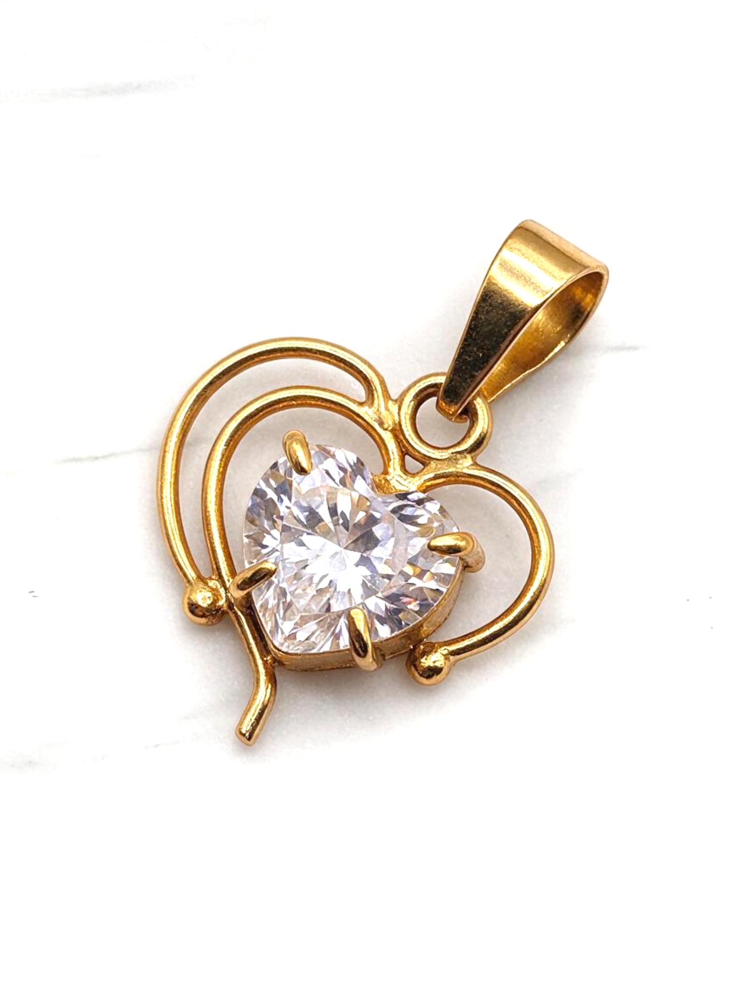 Colgante siluetas corazón Circón Oro 18k  2