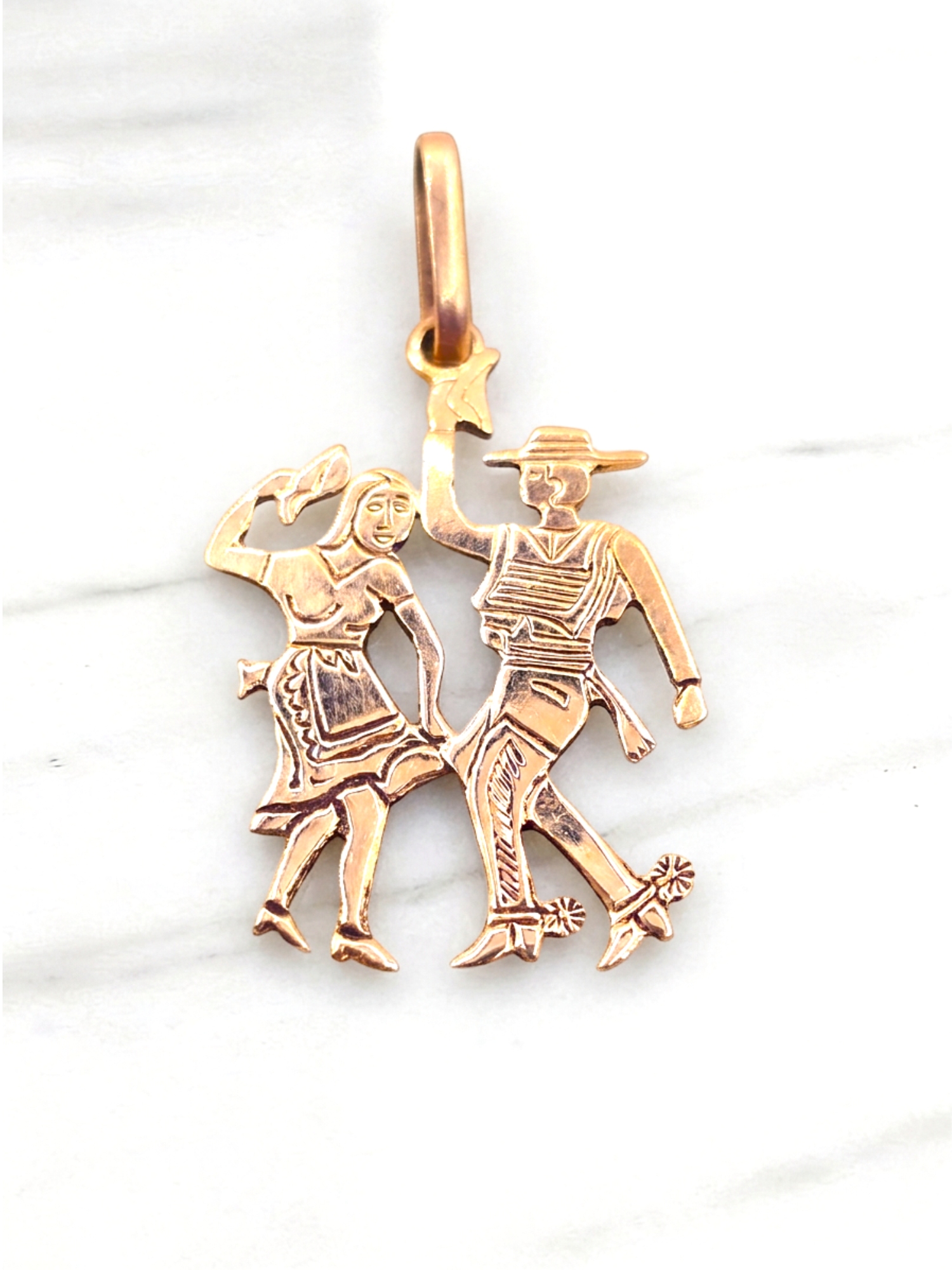 Colgante pareja huasos Oro 18k 3