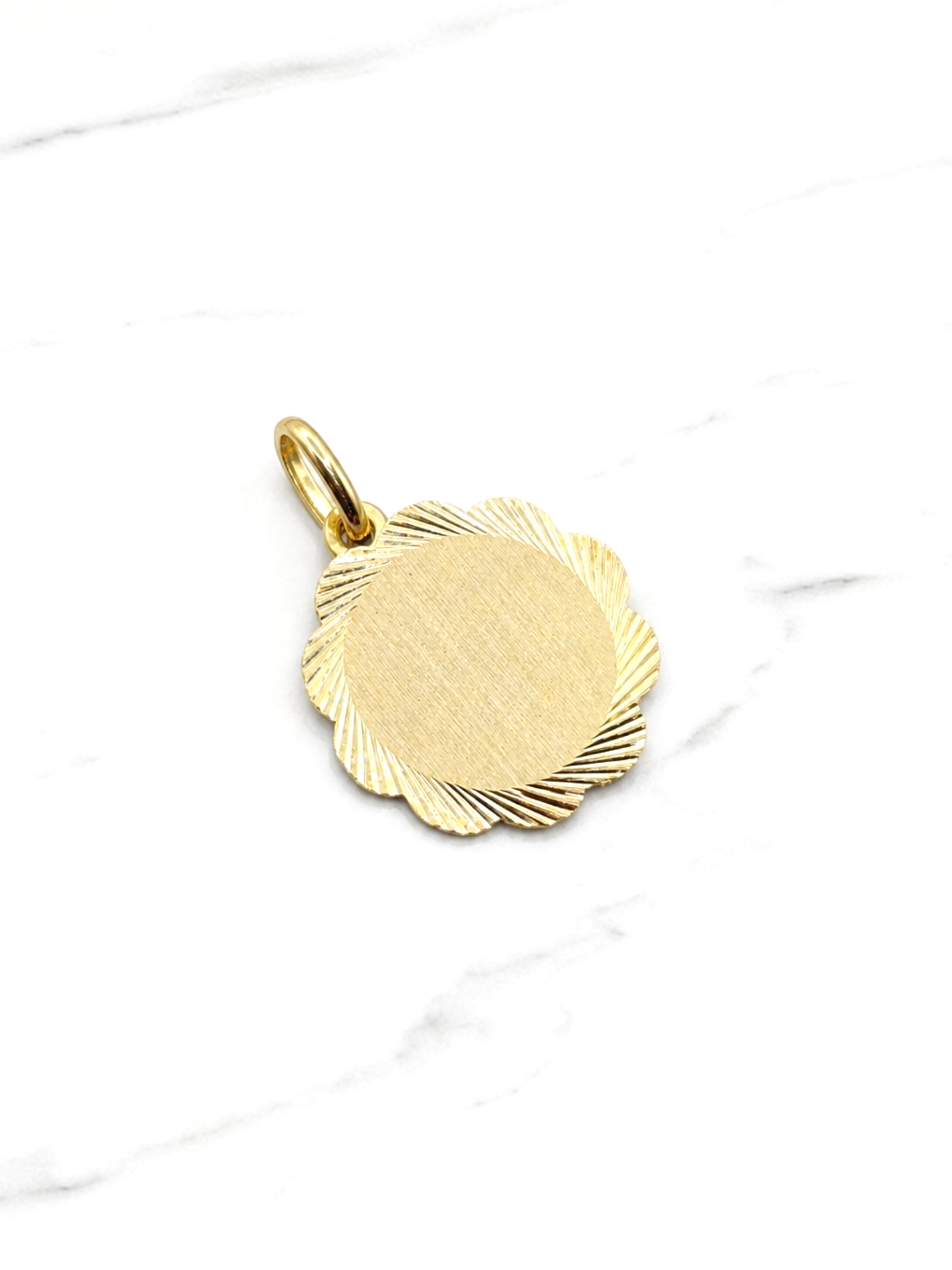Colgante disco flor Oro 18k 1