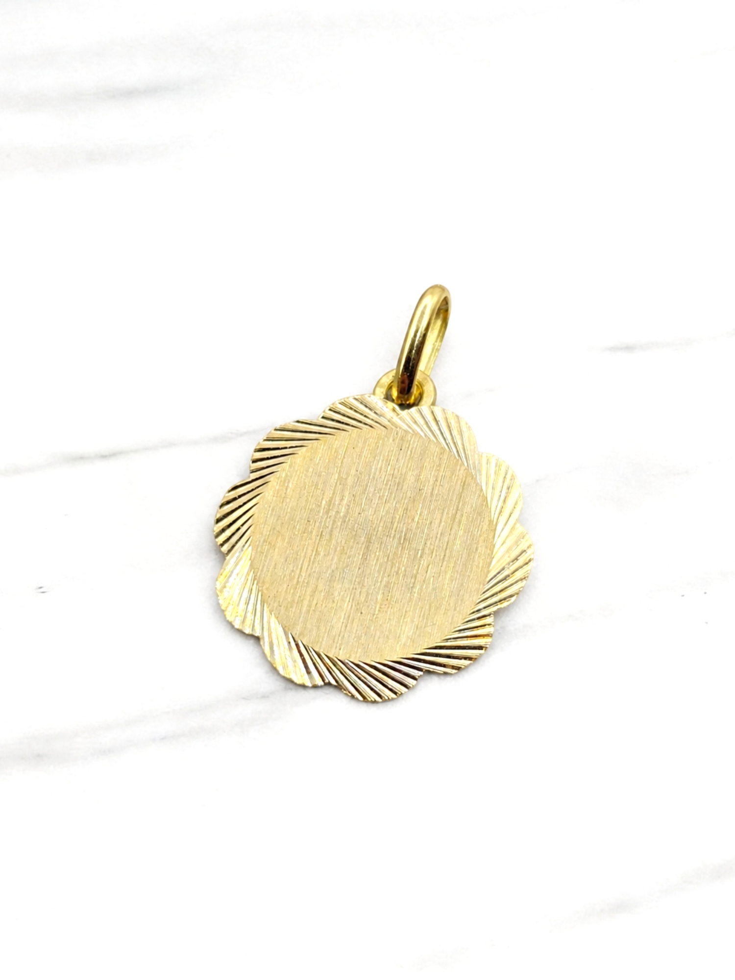 Colgante disco flor Oro 18k 4