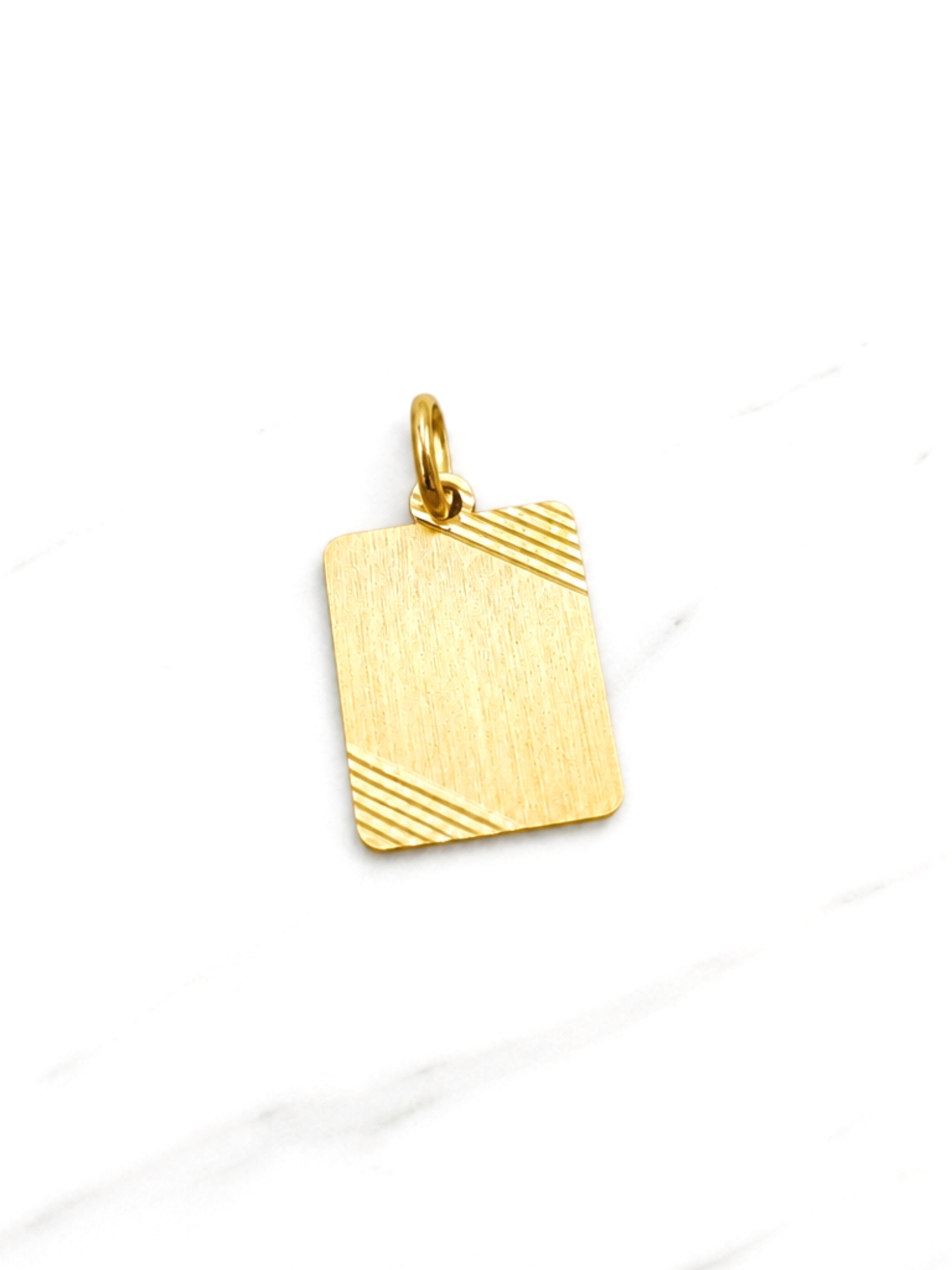 Colgante placa Oro 18k 1