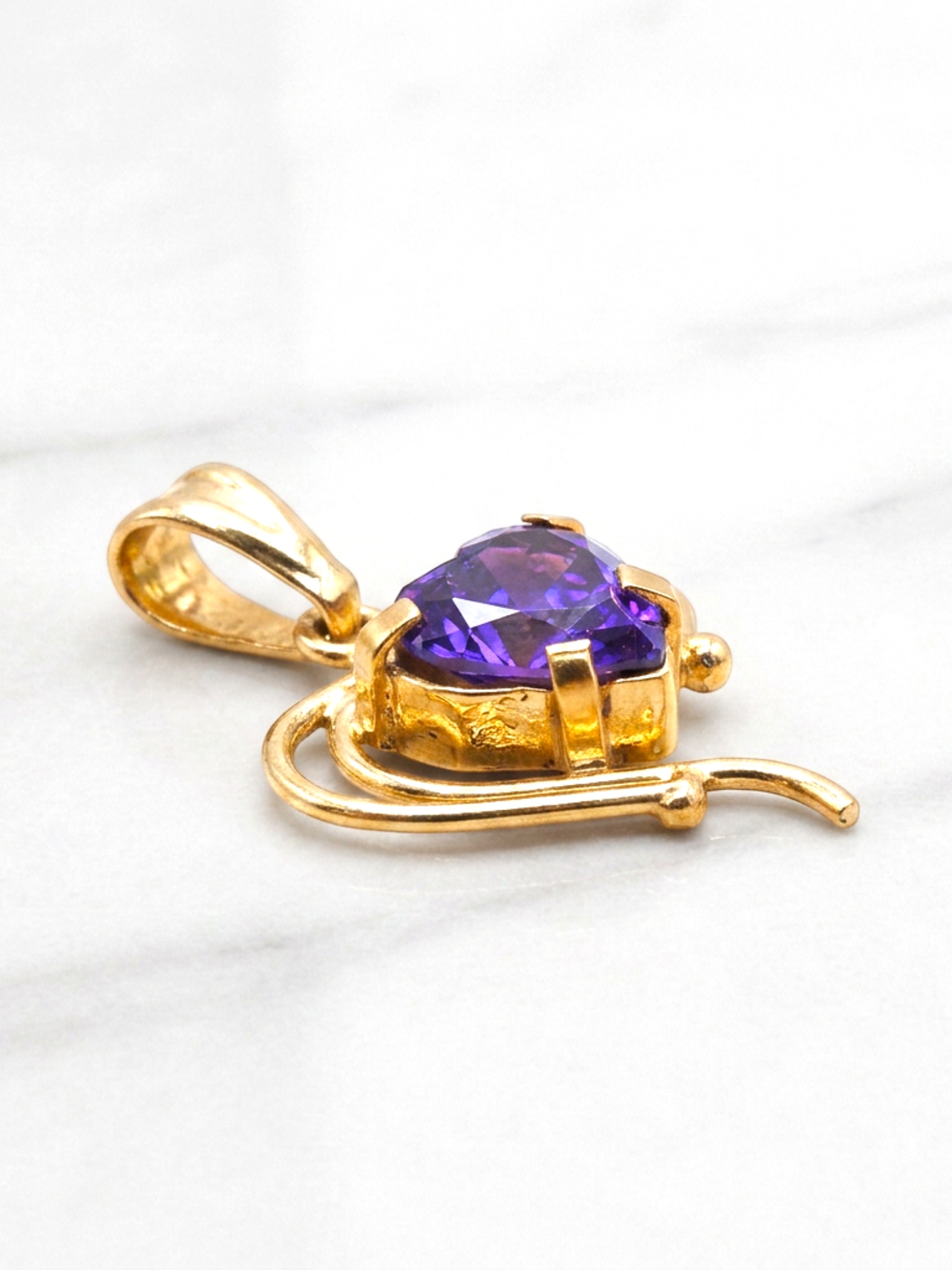 Colgante corazón amatista mediano Oro 18k 2