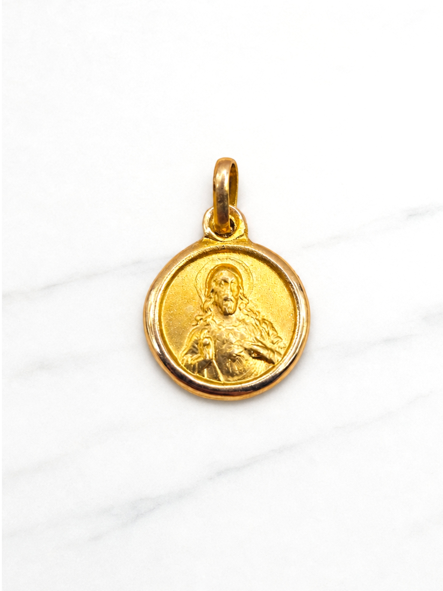 Colgante Sagrado corazón Oro 18k  2
